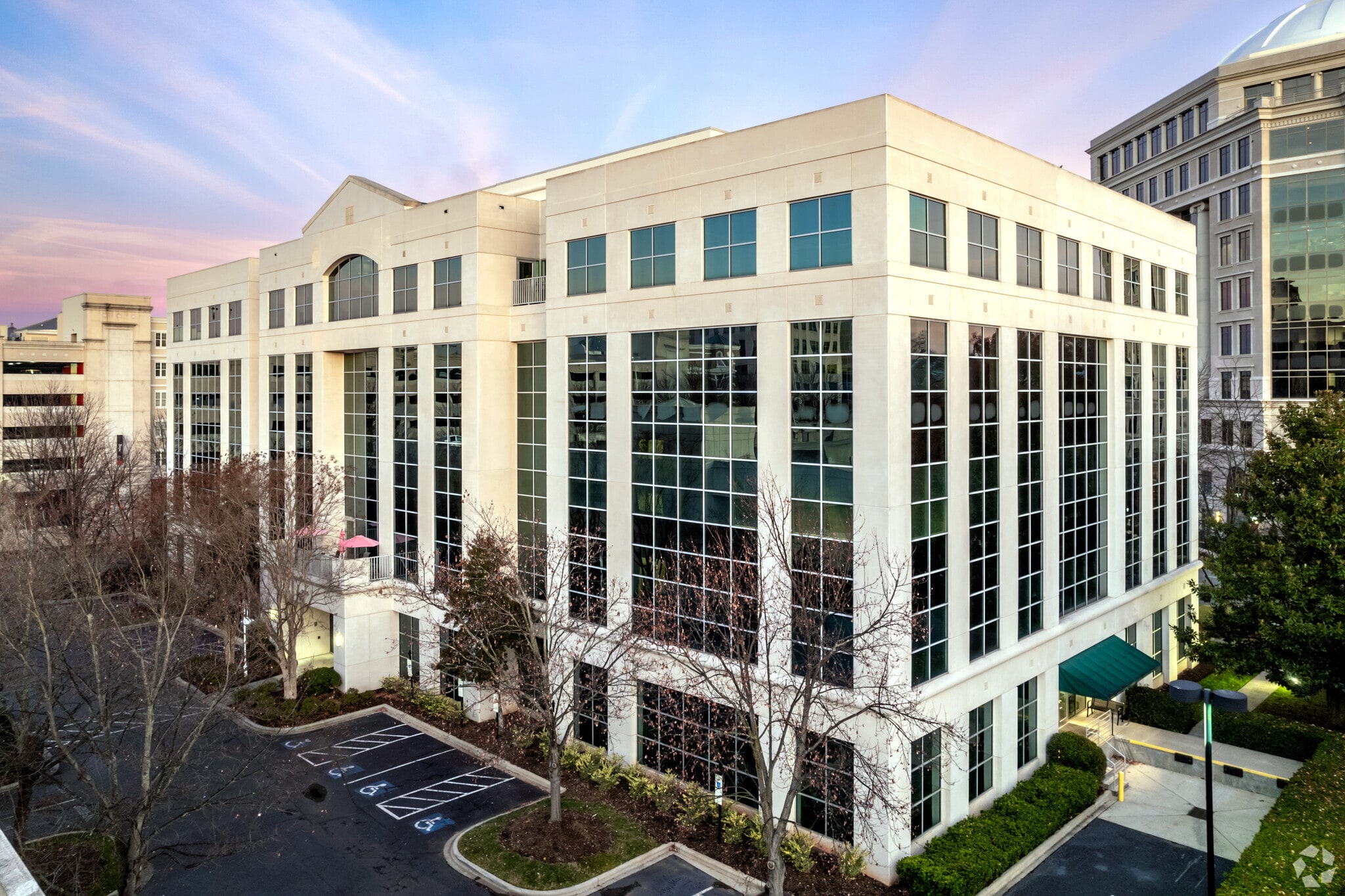 5605 Carnegie Blvd, Charlotte, NC for Rent