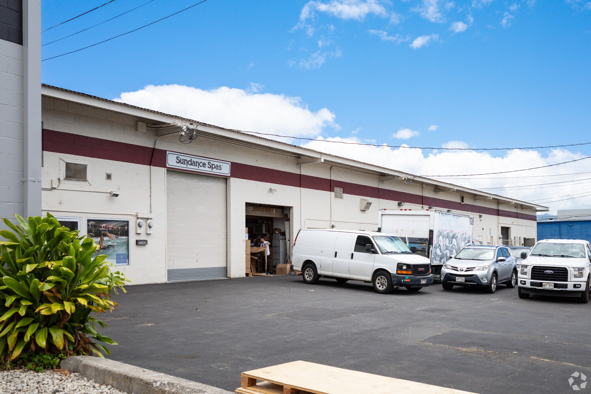 3140 Koapaka, Honolulu, HI for Rent
