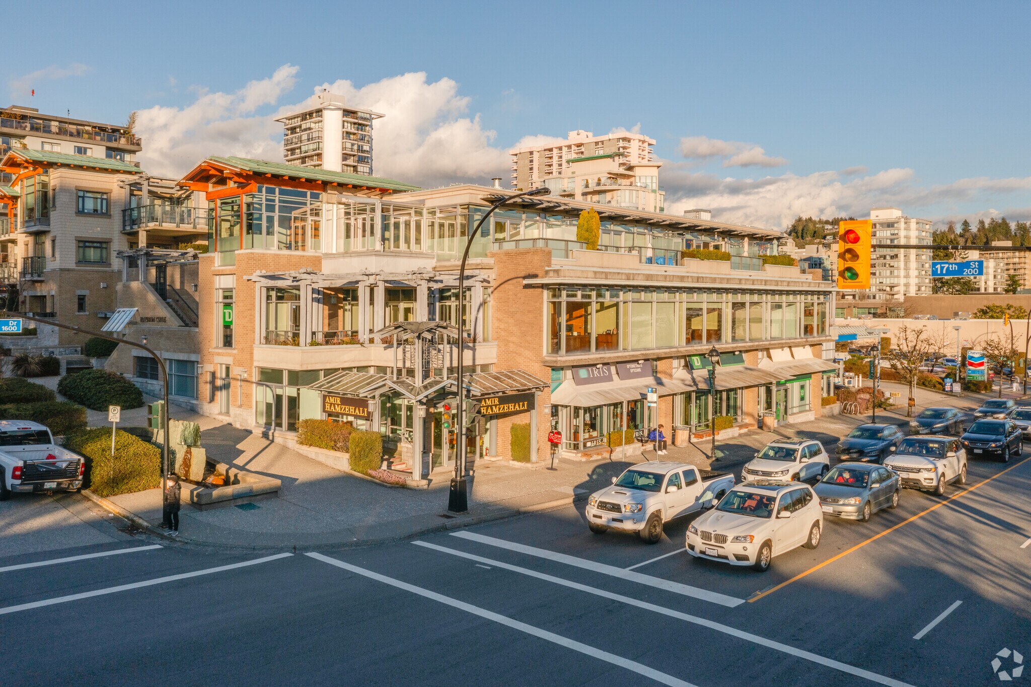 1655-1695 Marine Dr, West Vancouver, BC for Sale