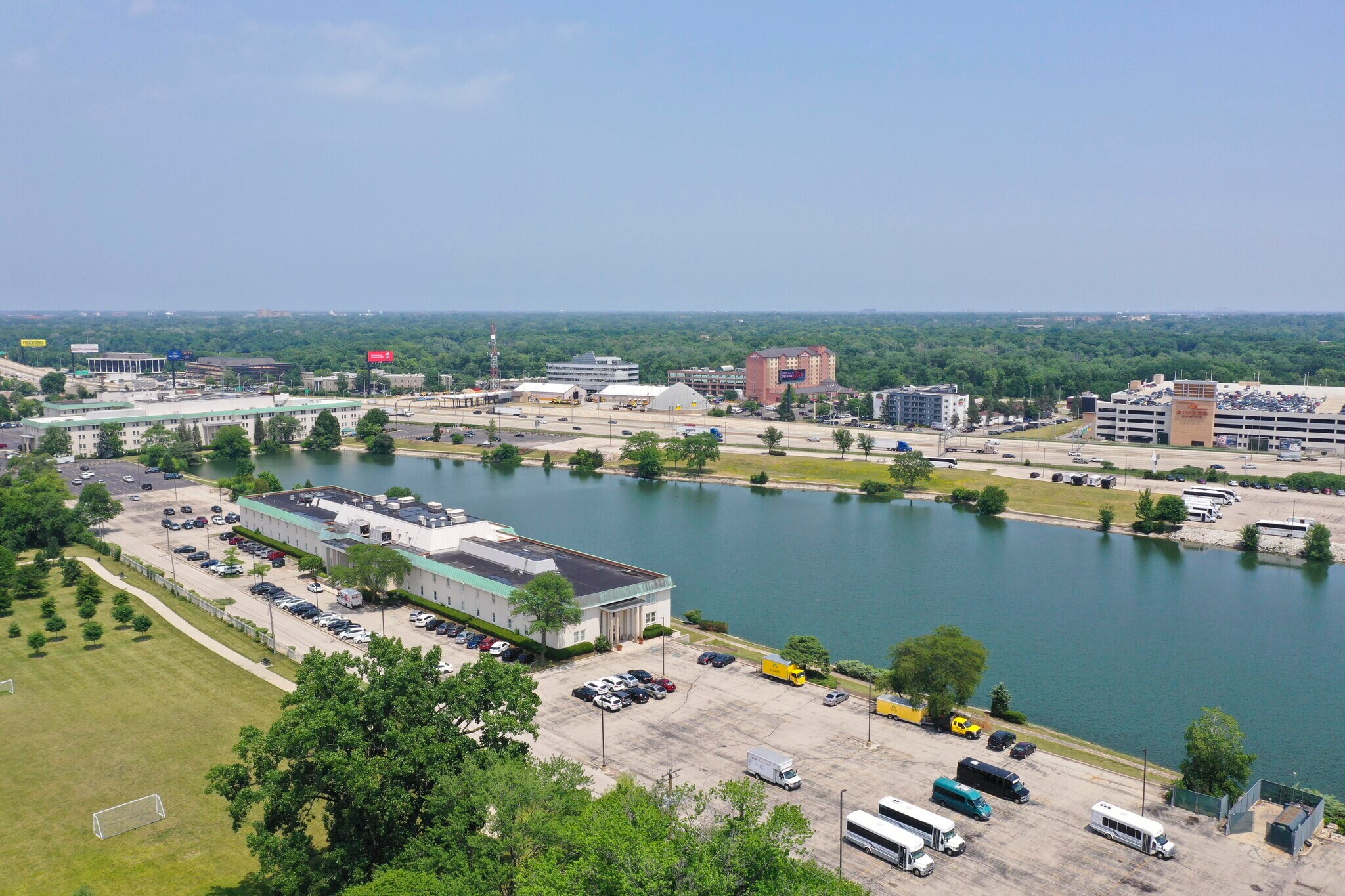 2250 E Devon Ave, Des Plaines, IL for Rent