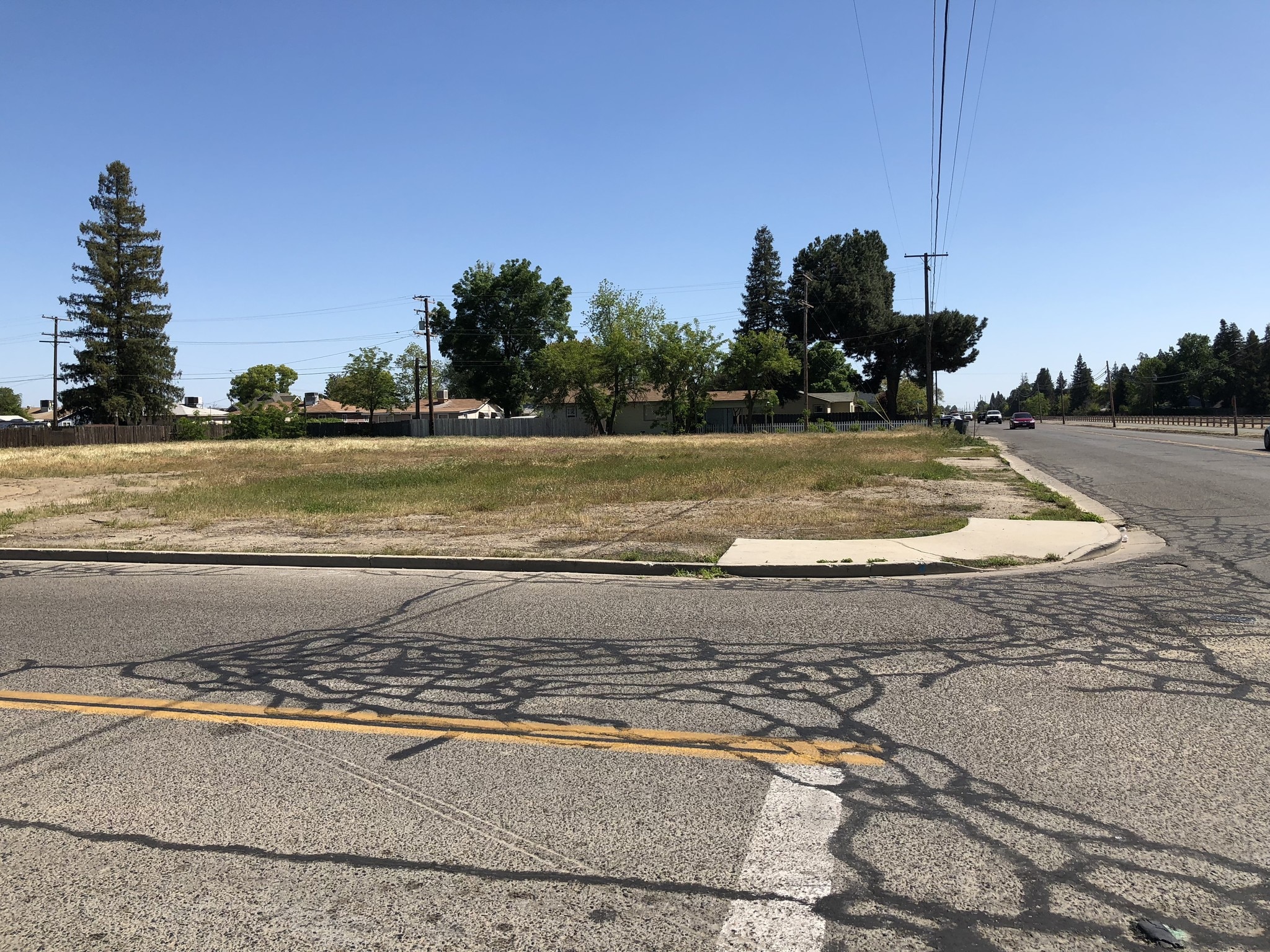 507 E K Rd, Visalia, CA for Sale