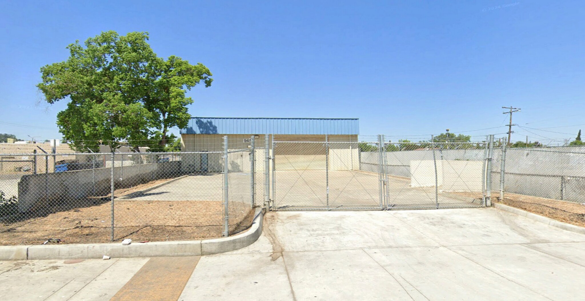 945 N Santa Fe St, Visalia, CA for Rent