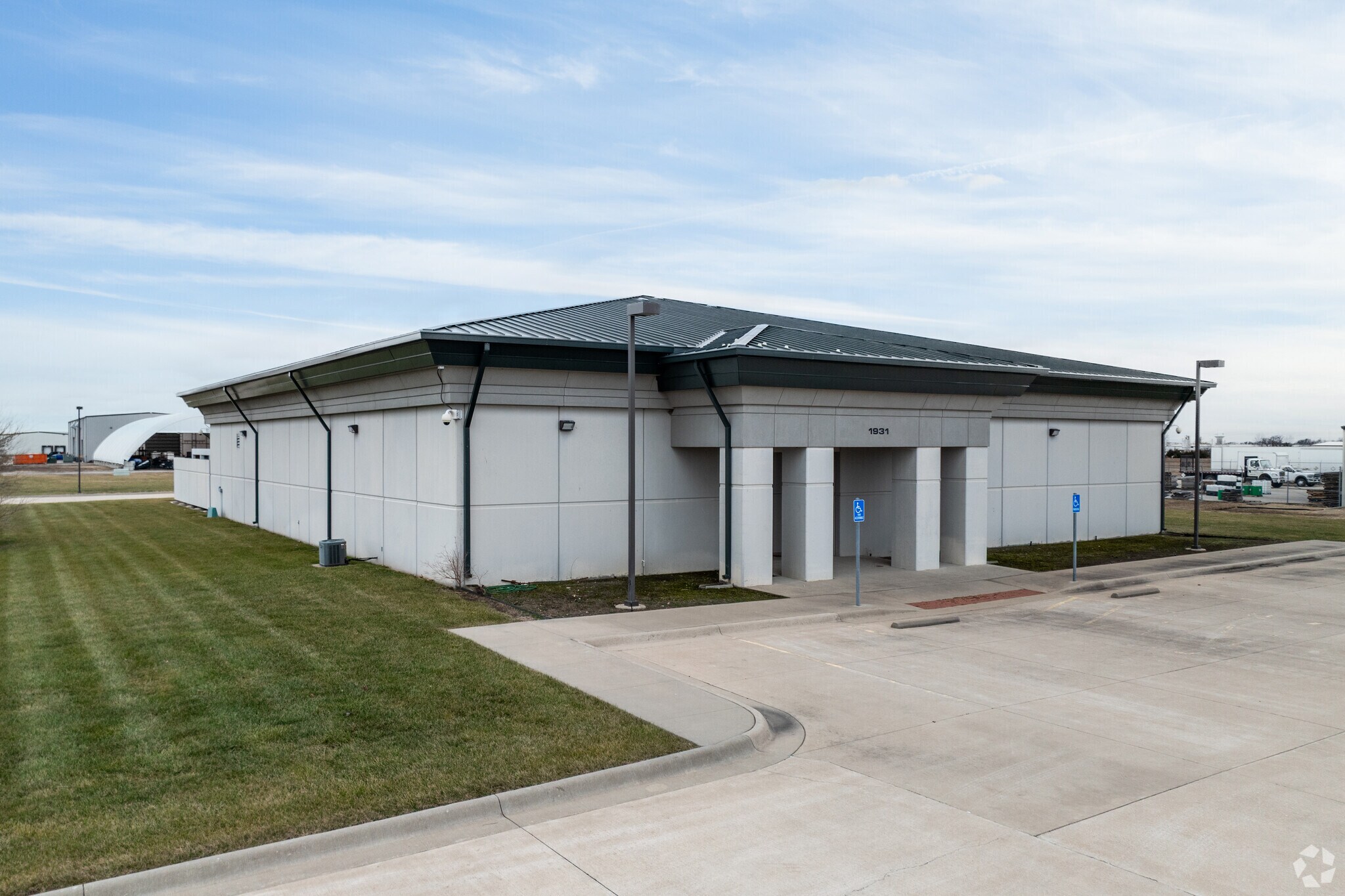 1931 SE Ninth St, Newton, KS for Sale