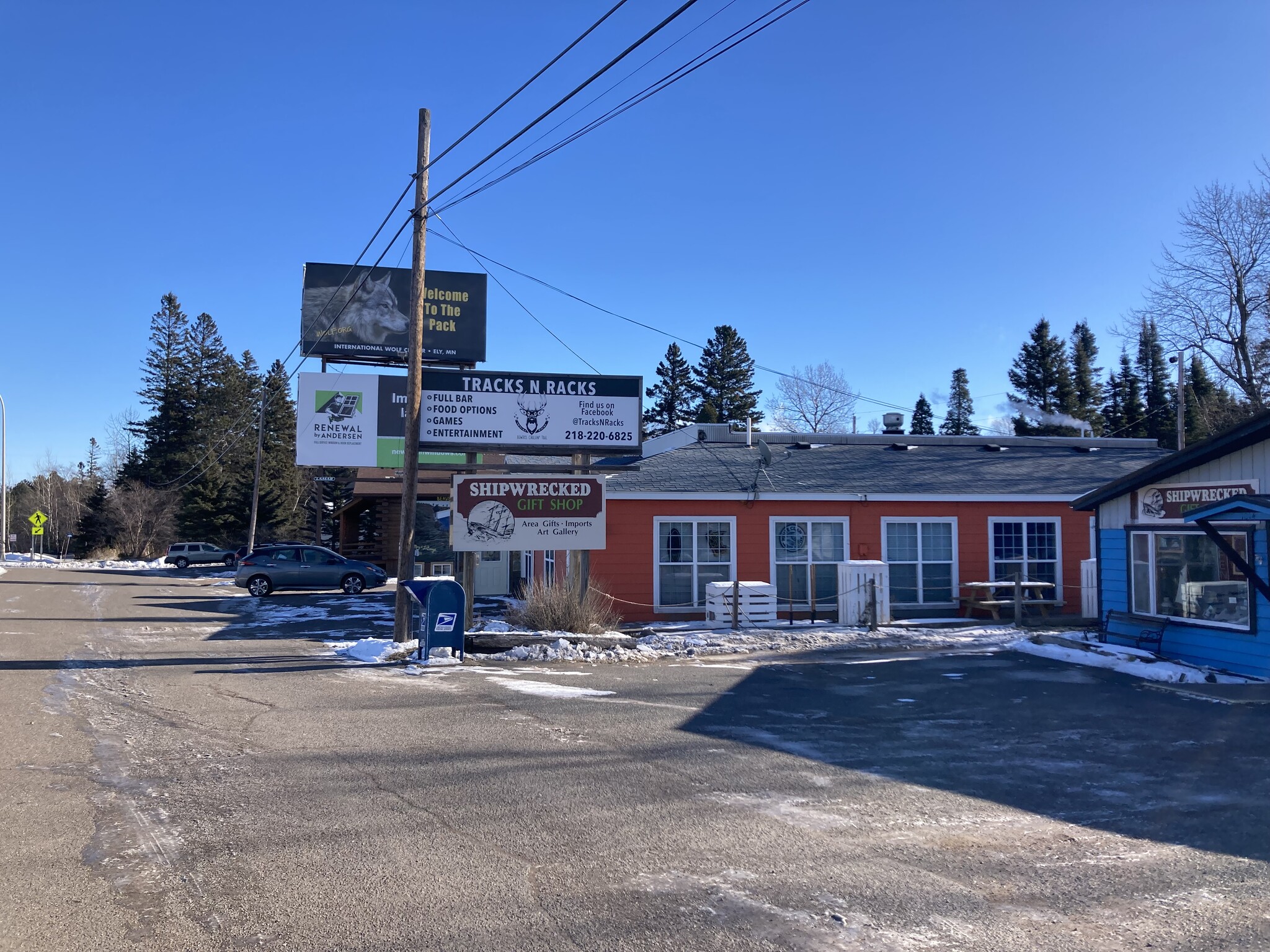 1012 Main St, Beaver Bay, MN for Sale