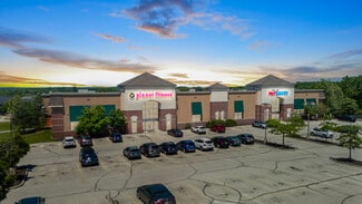 Pewaukee, WI Retail - 1275 W Capitol Dr