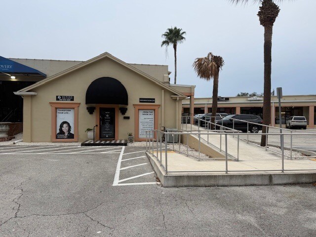 3215-3217 S Macdill, Tampa, FL for Rent