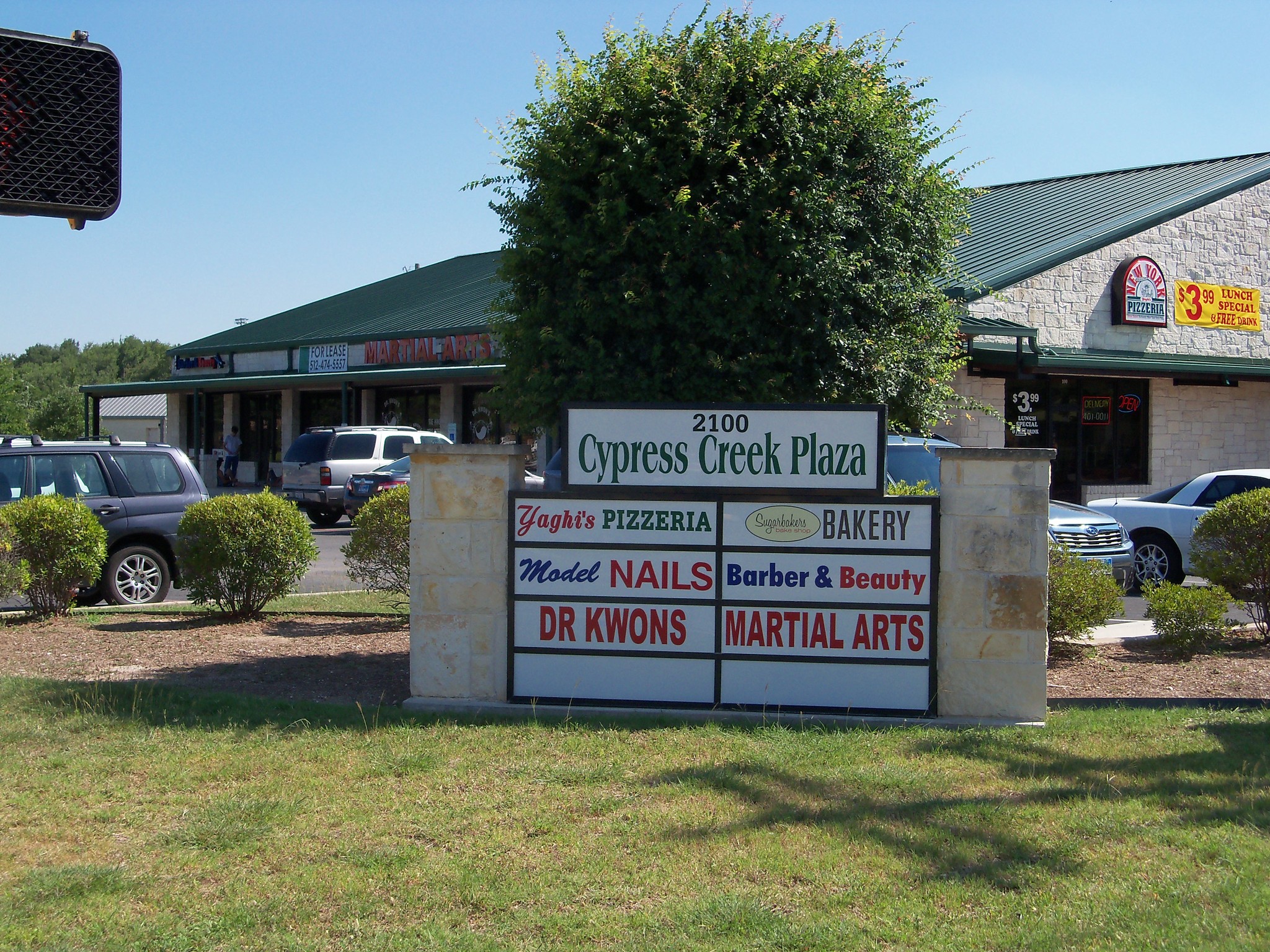 2100 Cypress Creek Rd, Cedar Park, TX for Rent