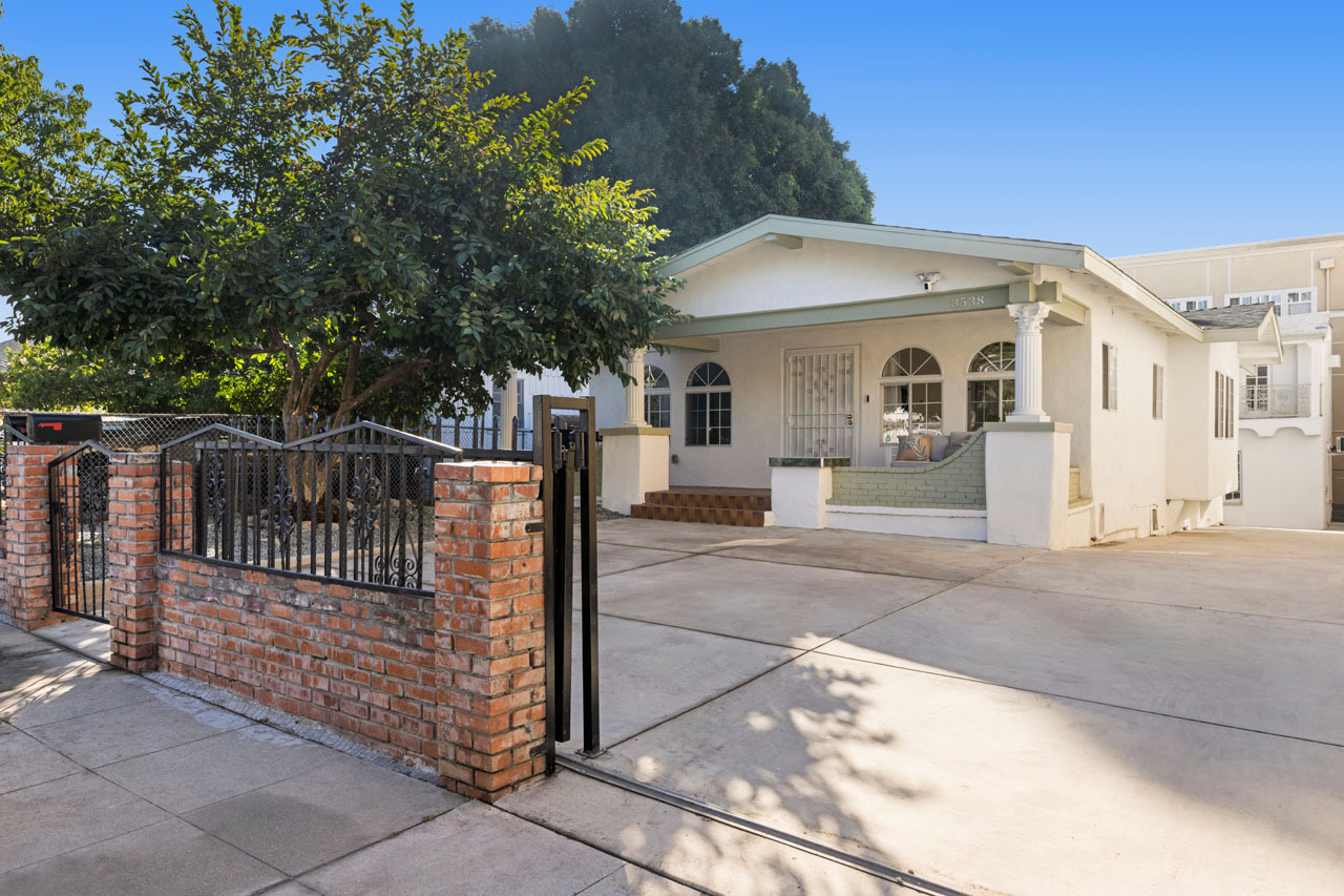 3538 London St, Los Angeles, CA for Sale