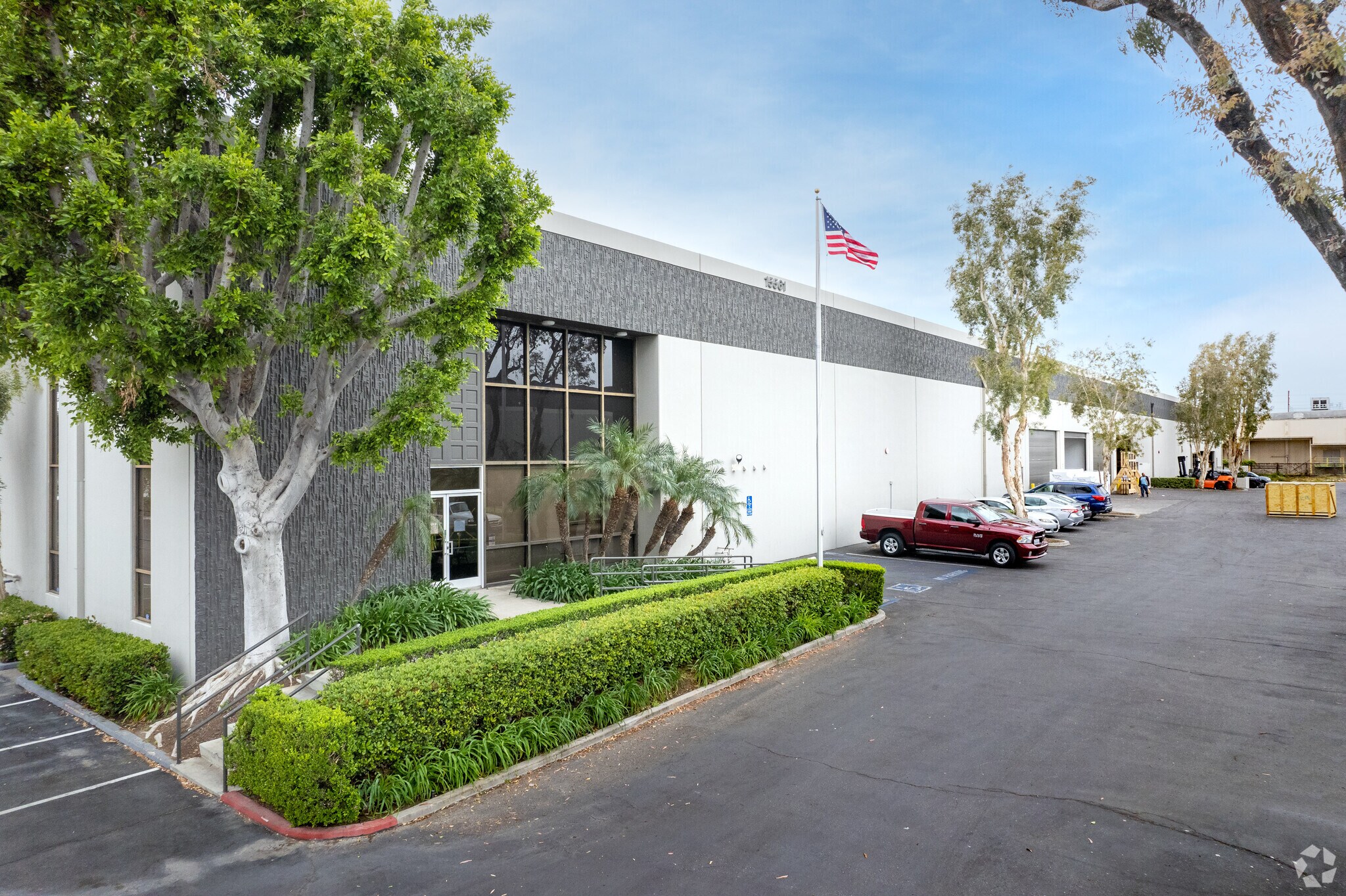 15551-15561 Del Amo Ave, Tustin, CA for Rent