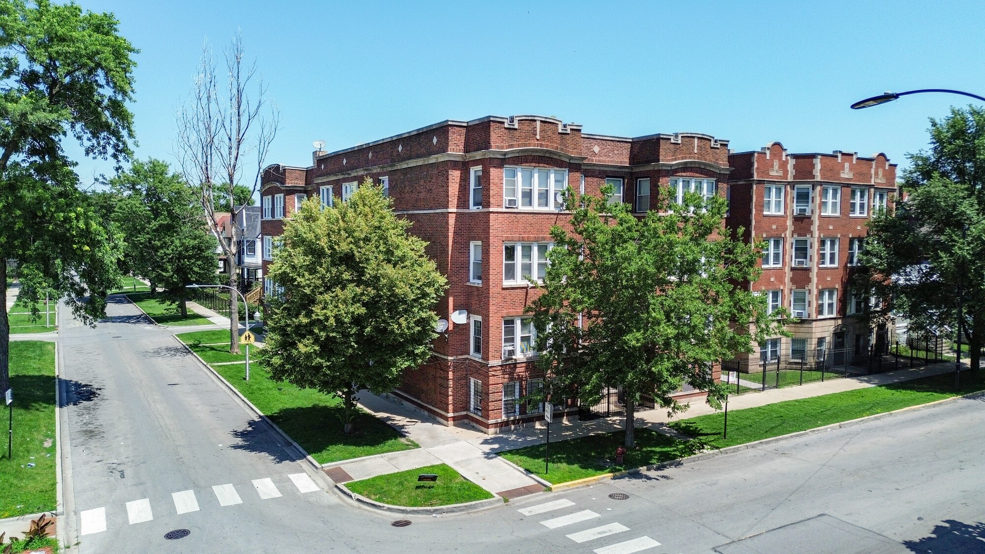 5322 W Washington Ave, Chicago, IL for Sale