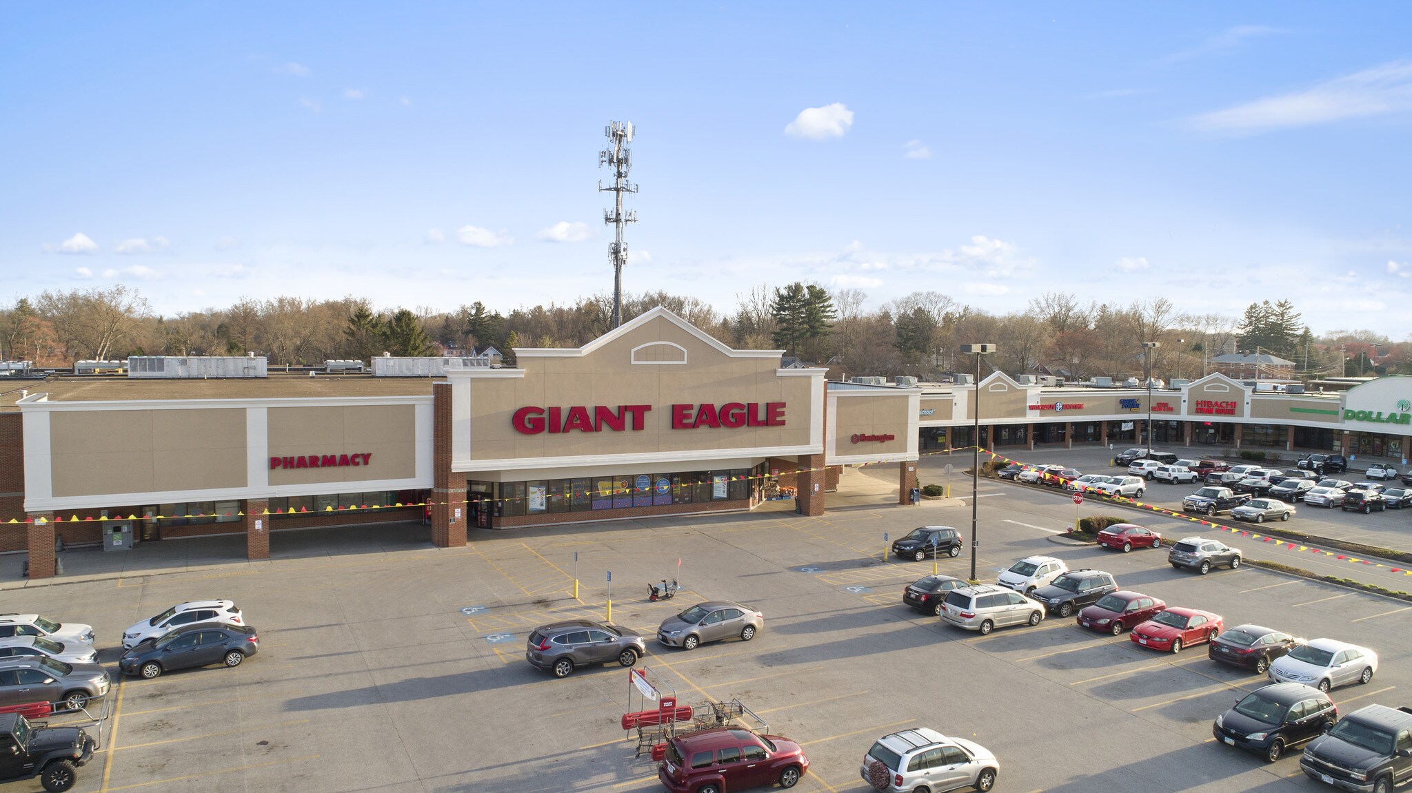 2159321929 Lorain Rd Cleveland, OH 44126 Shopping Center Property