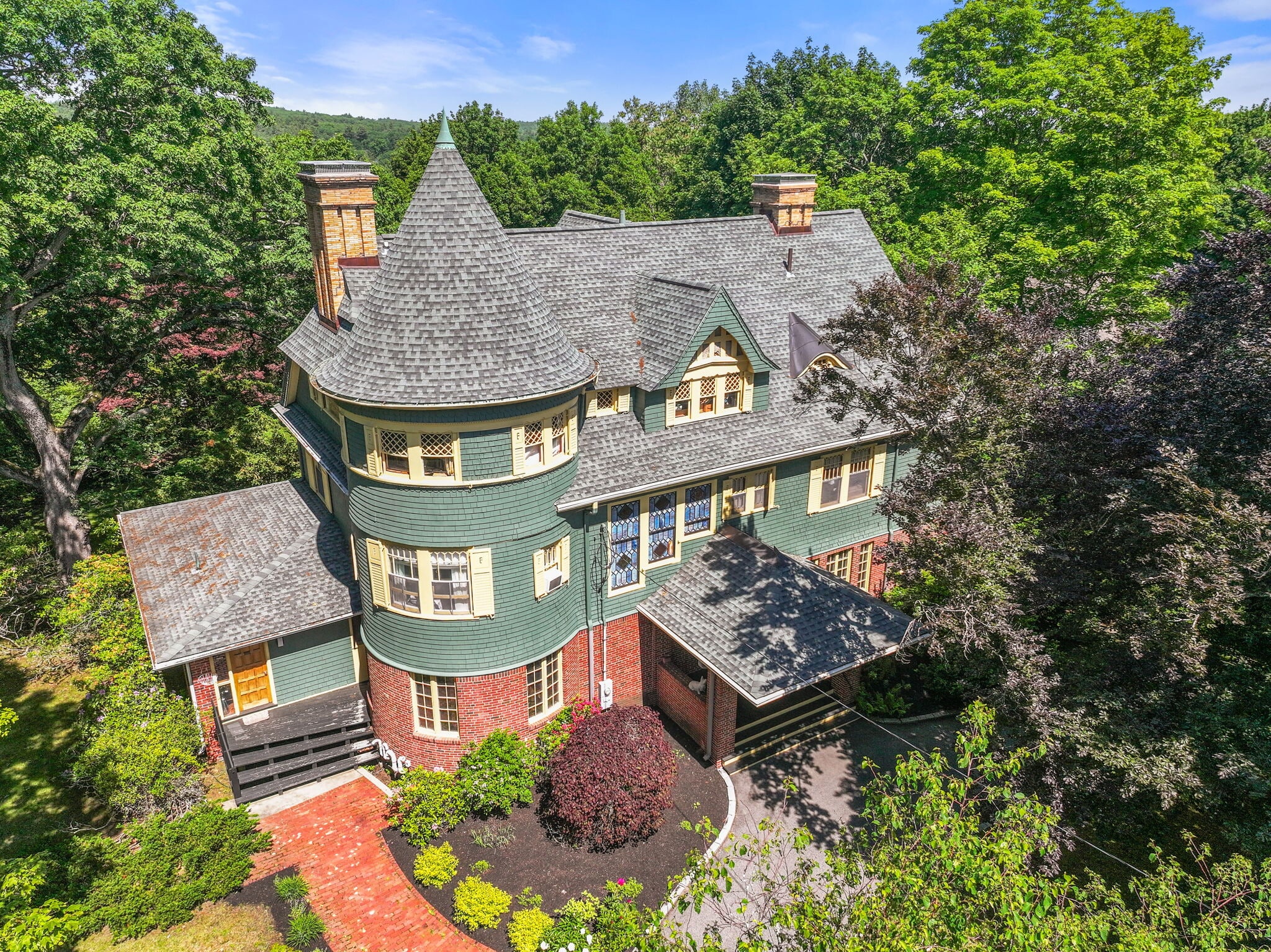 379 Central St, Auburndale, MA for Sale