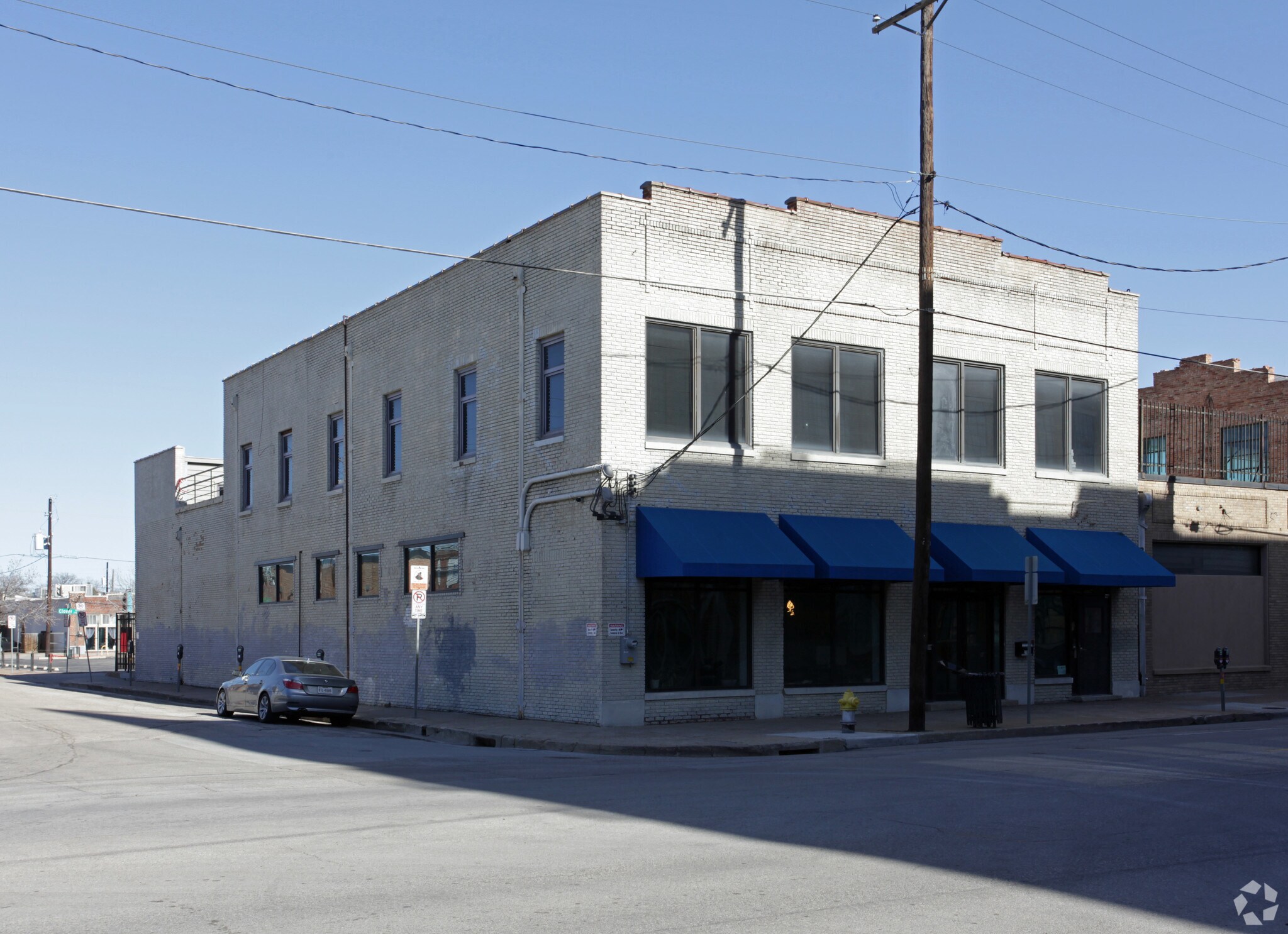 2701-2703 Canton St, Dallas, TX for Rent