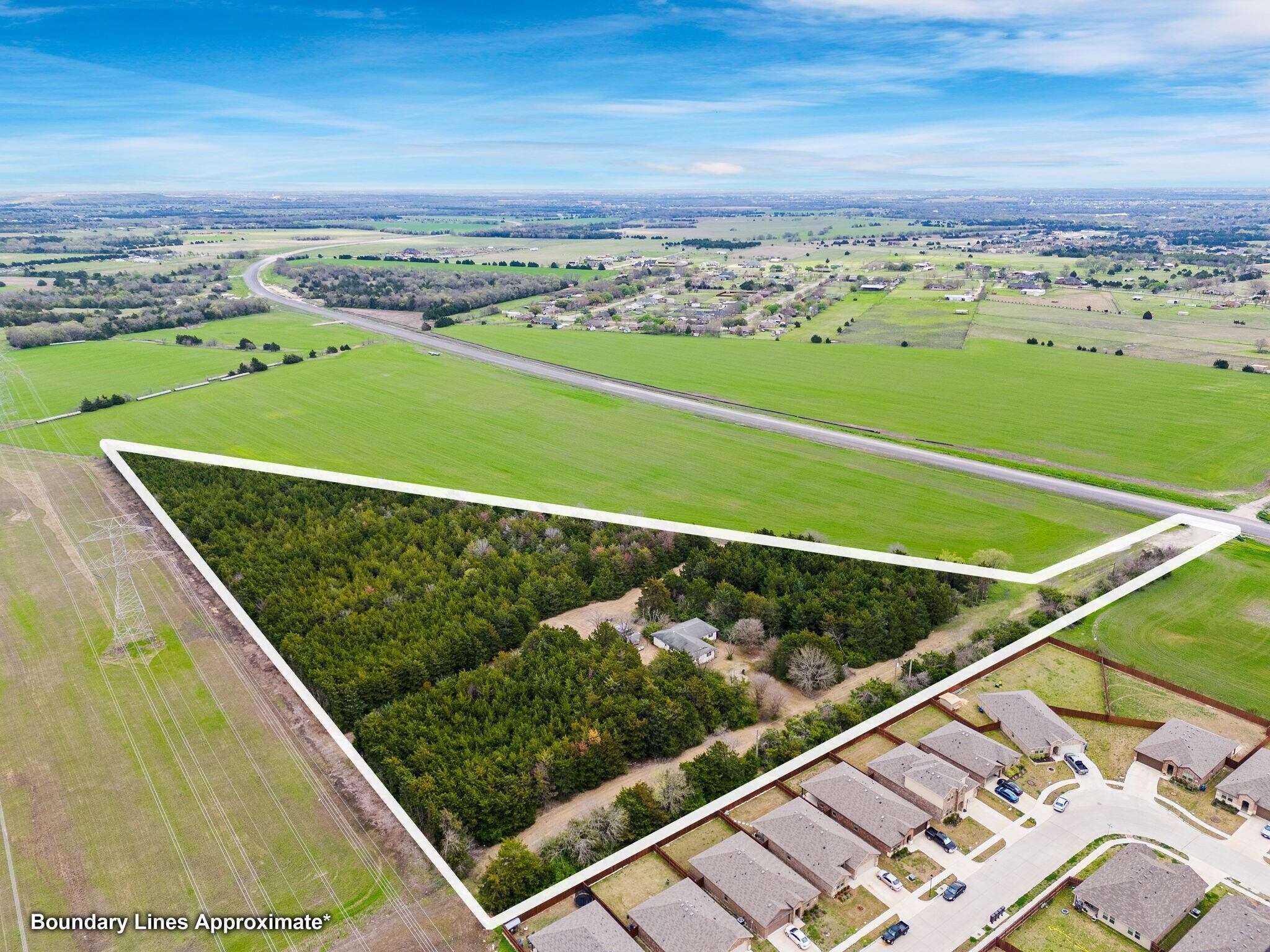 499 E Reindeer Rd Lancaster, TX 75146 Land Property for Lease on