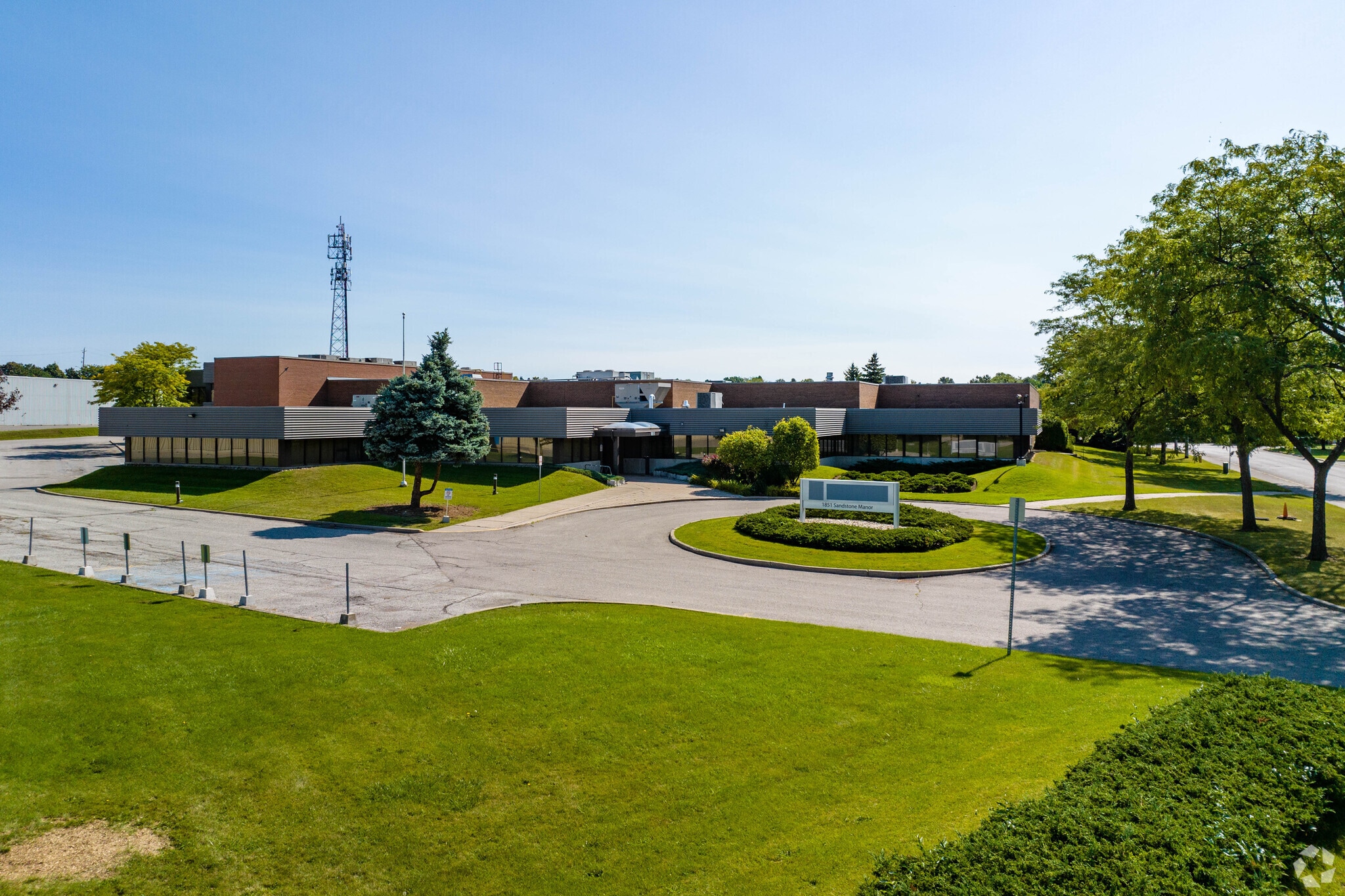1851 Sandstone Mnr, Pickering, ON for Rent
