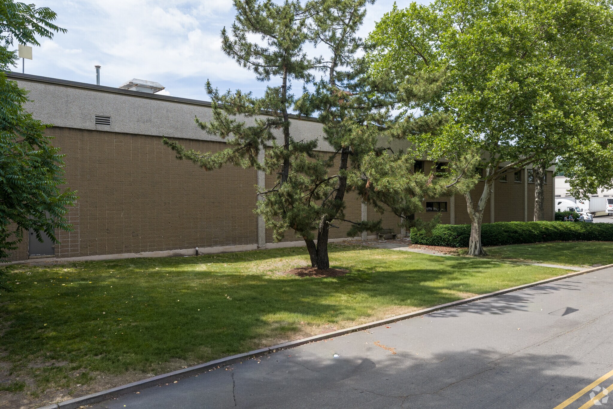 1 Aquarium Dr, Secaucus, NJ for Rent