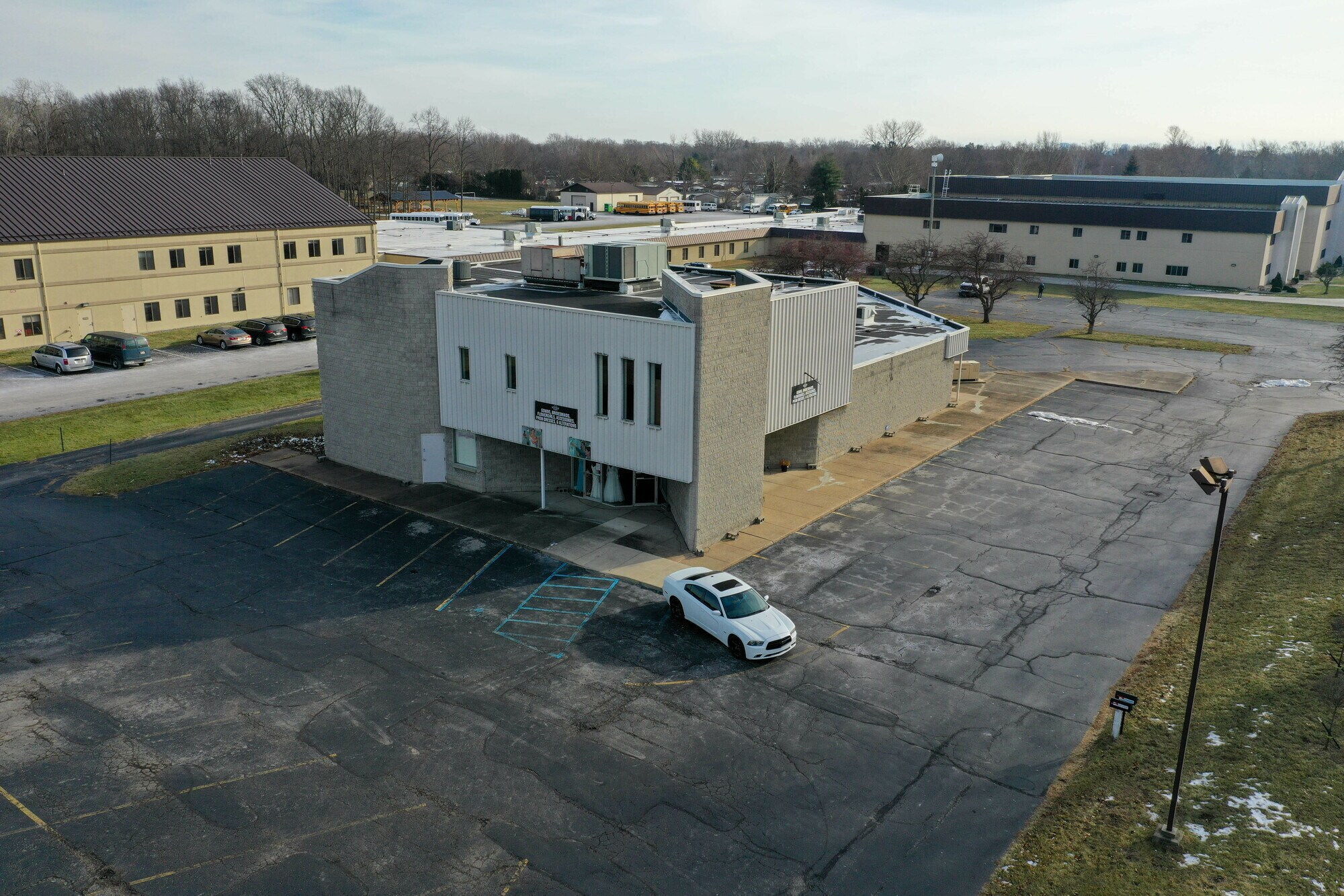 6560 Lewis Ave, Temperance, MI for Sale