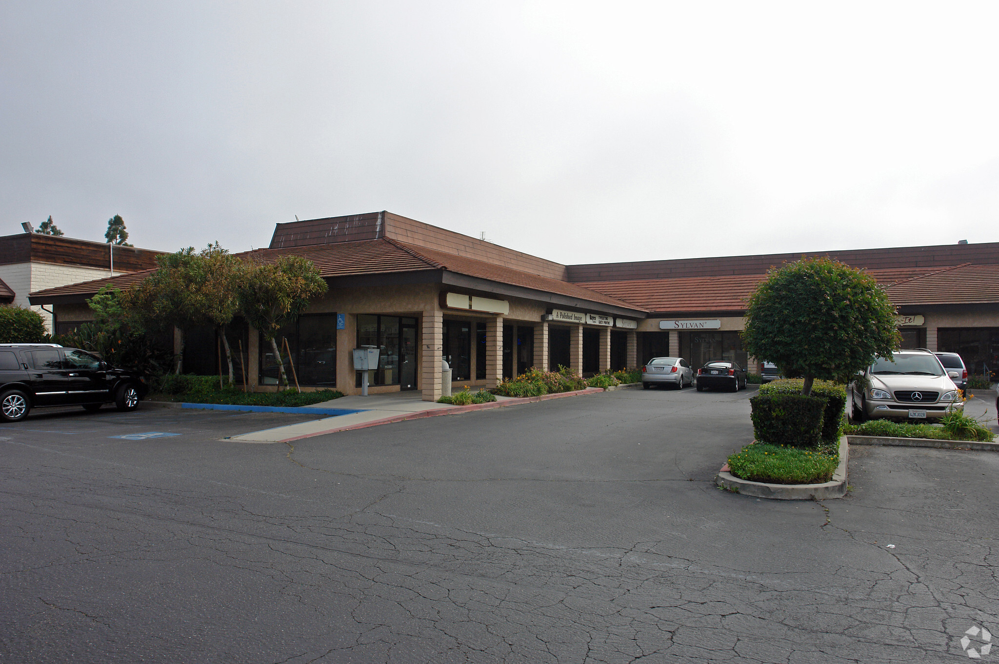 596 Mobil Ave, Camarillo, CA for Rent