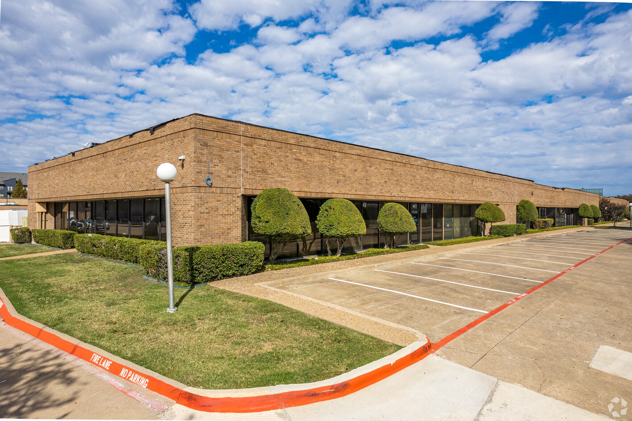 1850 N Greenville Ave Richardson, TX 75081 Flex Property for Lease on