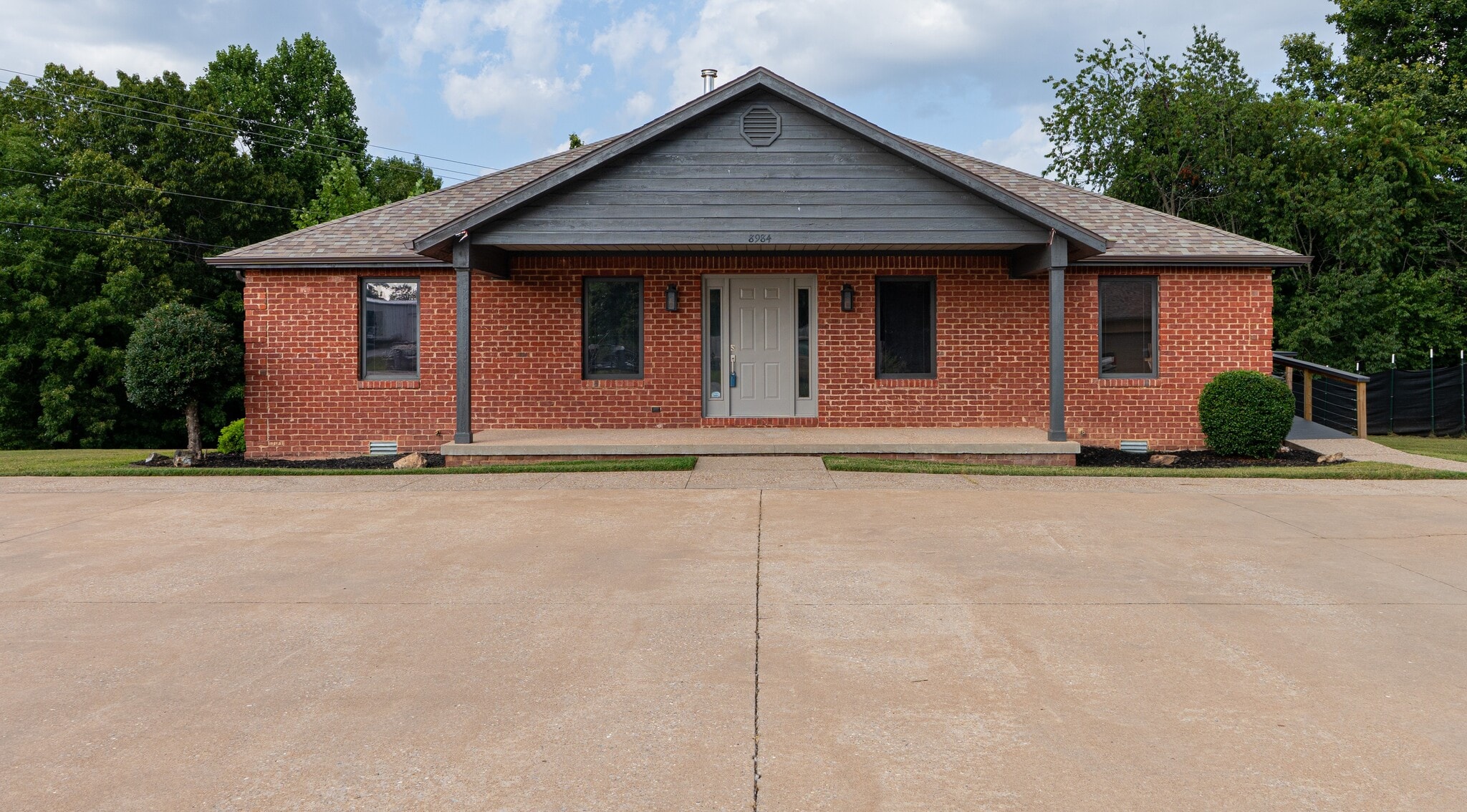 8984 S Park Rd, Rogers, AR for Rent