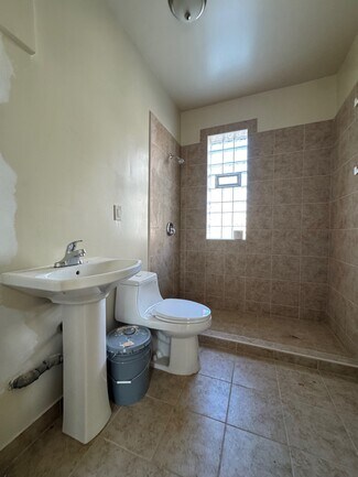 Chicago, IL undefined Chicago, IL undefined