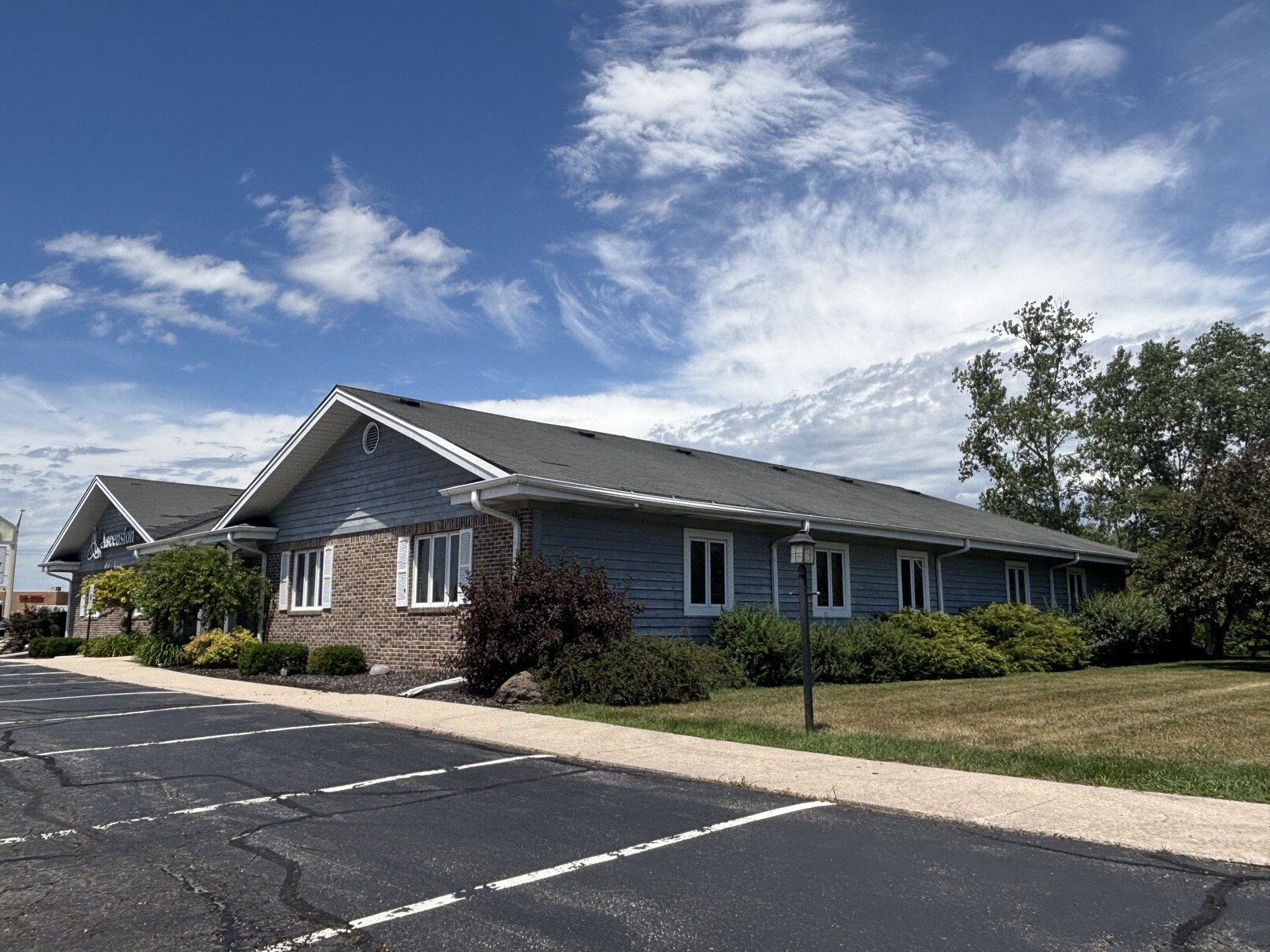 830 E Green Bay Ave, Saukville, WI for Rent