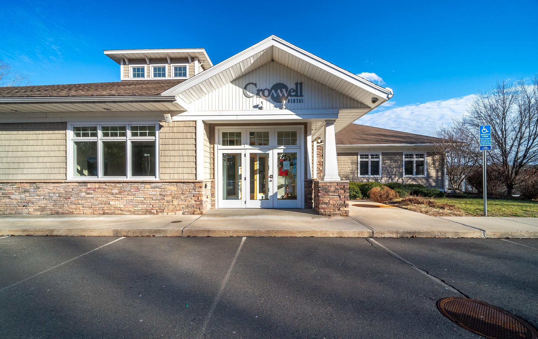 30 Country Squire Dr, Cromwell, CT for Sale