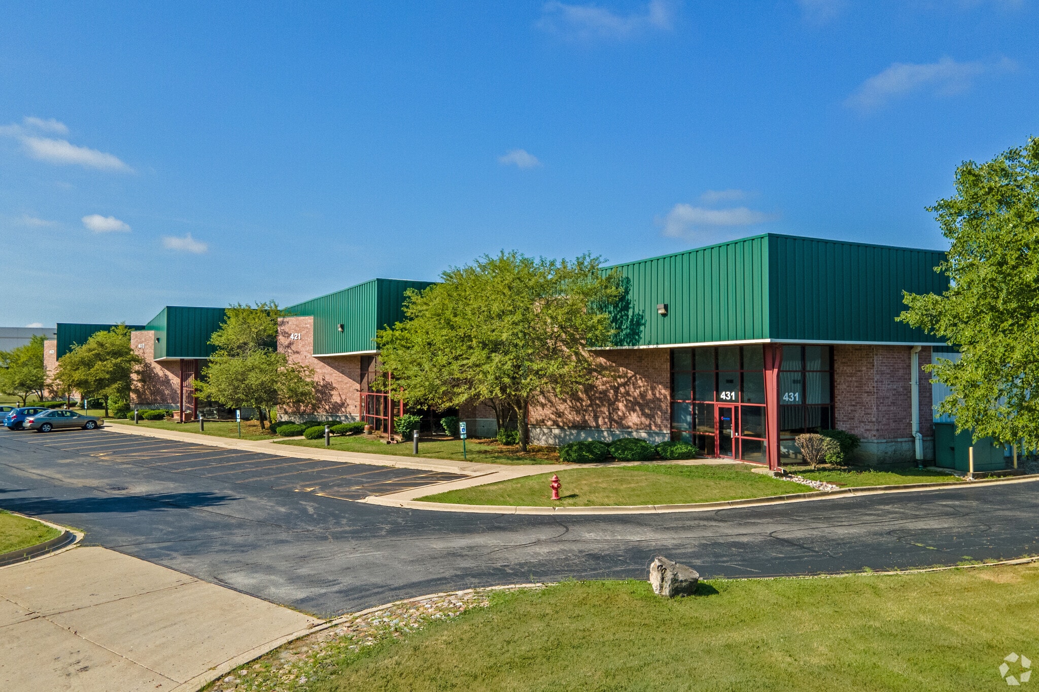 401-431 N Raddant Rd, Batavia, IL for Rent