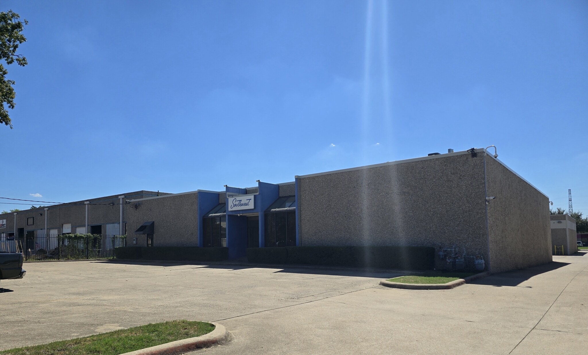2472 Southwell Rd, Dallas, TX for Rent
