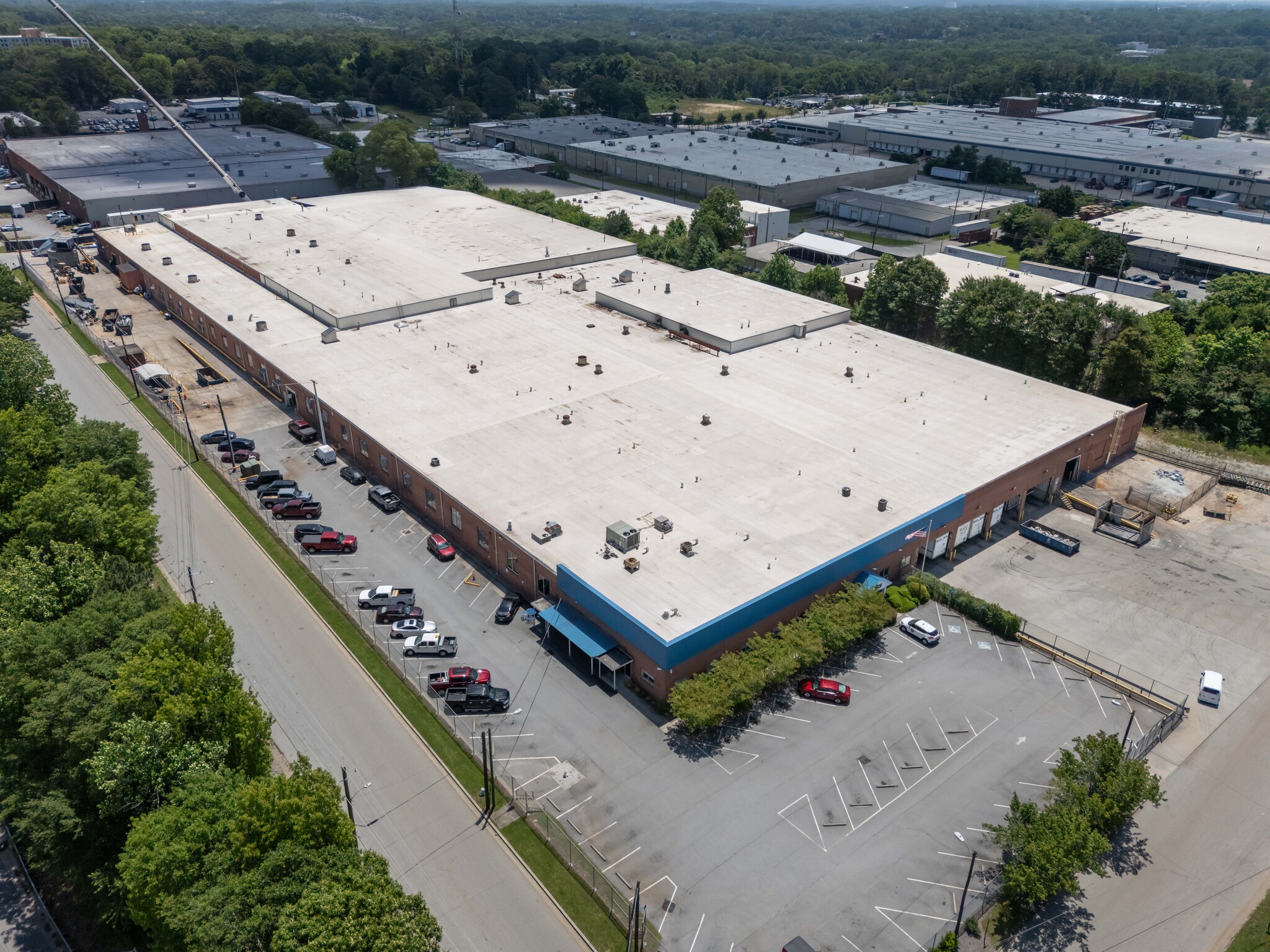 3200 Lakewood Ave, East Point, GA for Rent