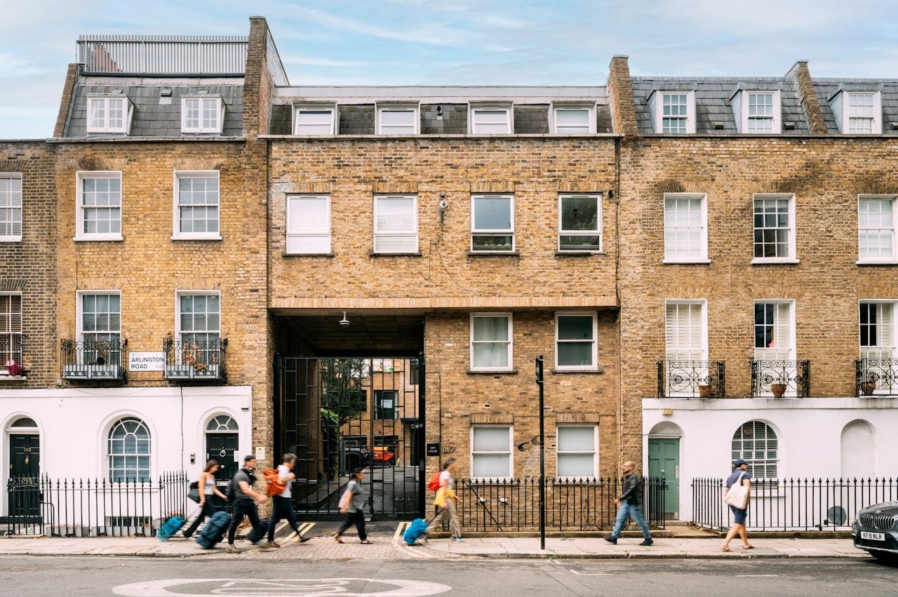 147 Arlington Rd, London, LND for Rent