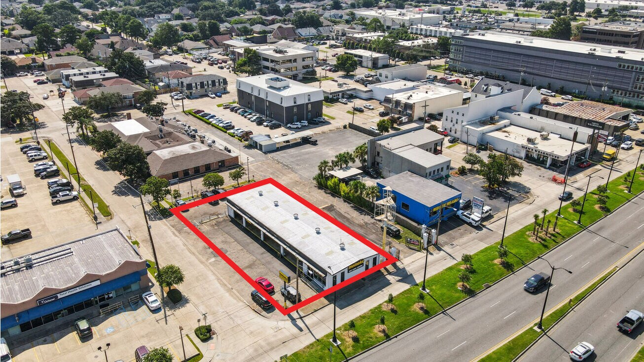 3125 N Causeway Blvd, Metairie, LA for Sale