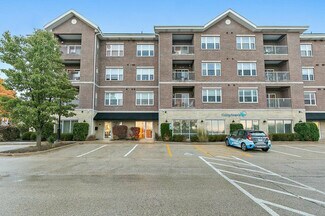 South Elgin, IL Office/Retail - 15-85 N Woodbury St