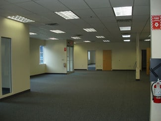 3 HURON DR
