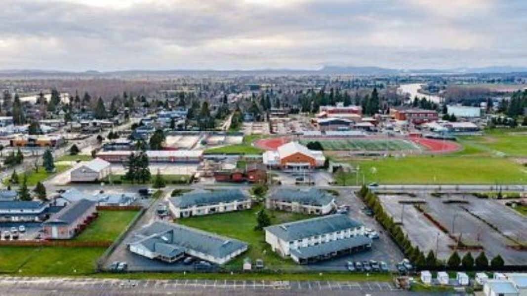 222 N 15th St, Mount Vernon, WA for Sale