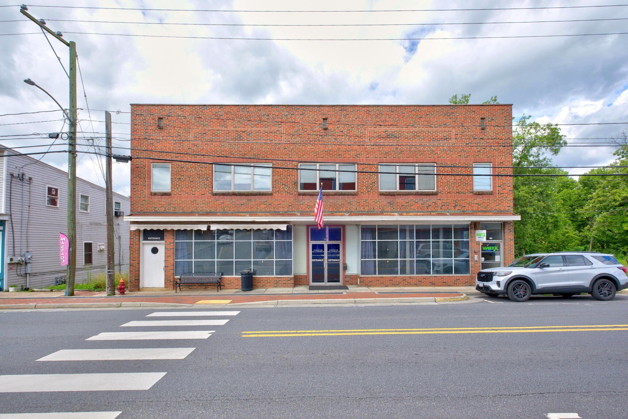 162-166 N Main St, Broadway, VA for Sale