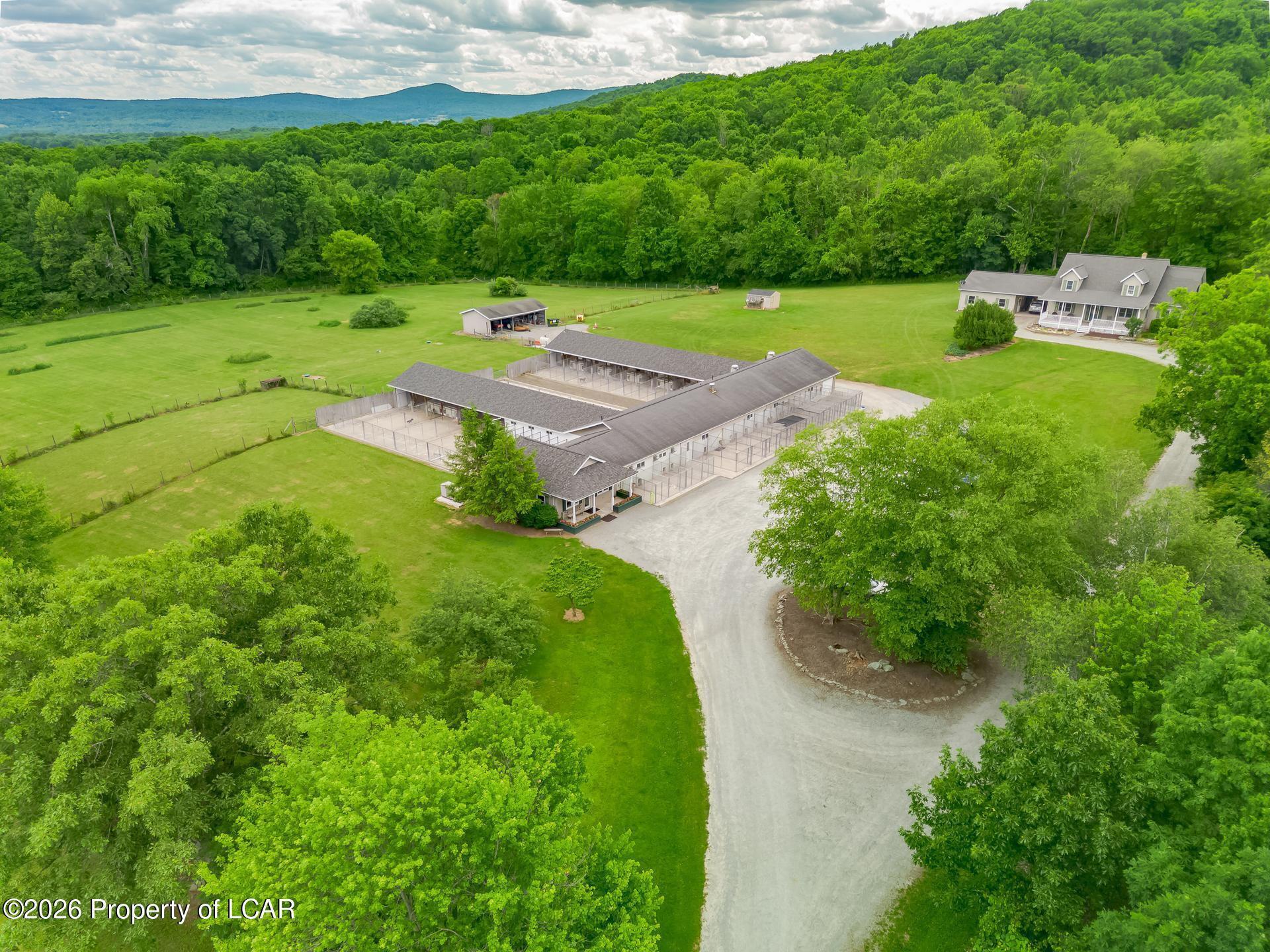 175 Decoverly Lane, Falls, PA for Sale