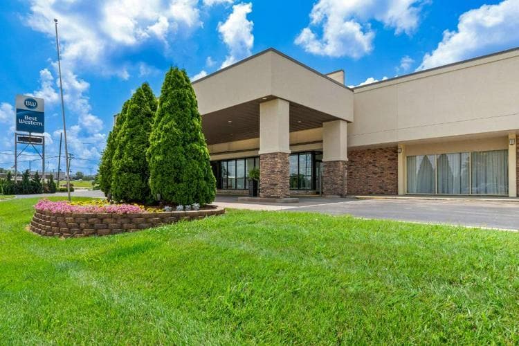 3120 S Limit Ave, Sedalia, MO for Sale