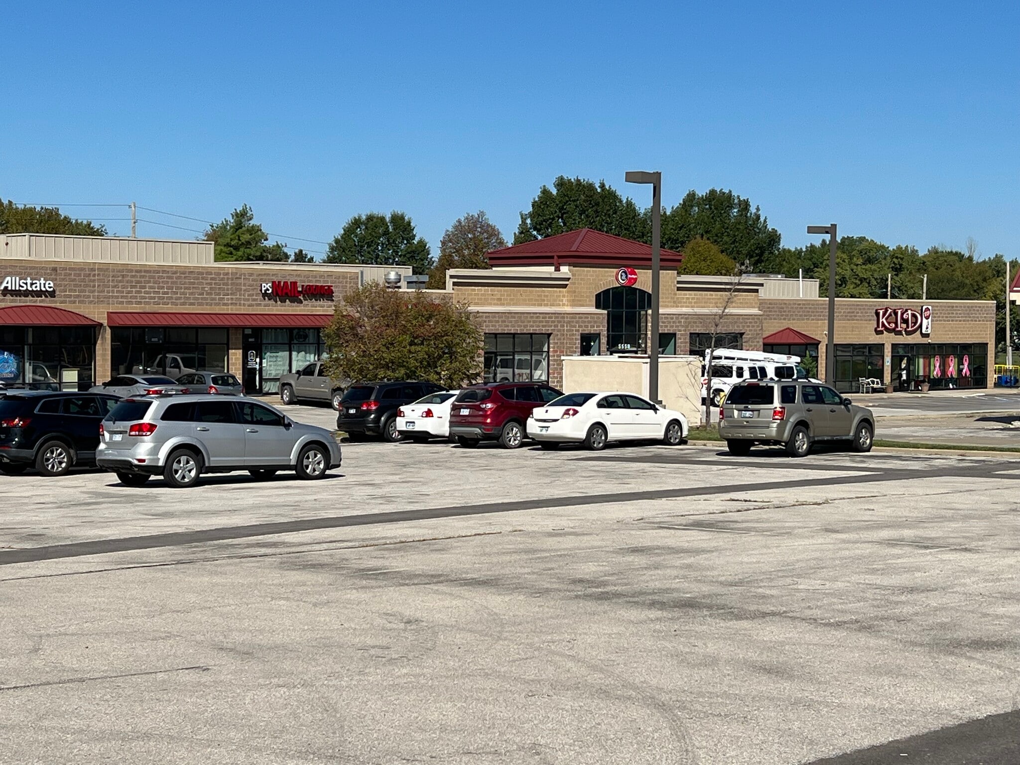 5542-5600 Hedge Lane Ter, Shawnee, KS for Rent