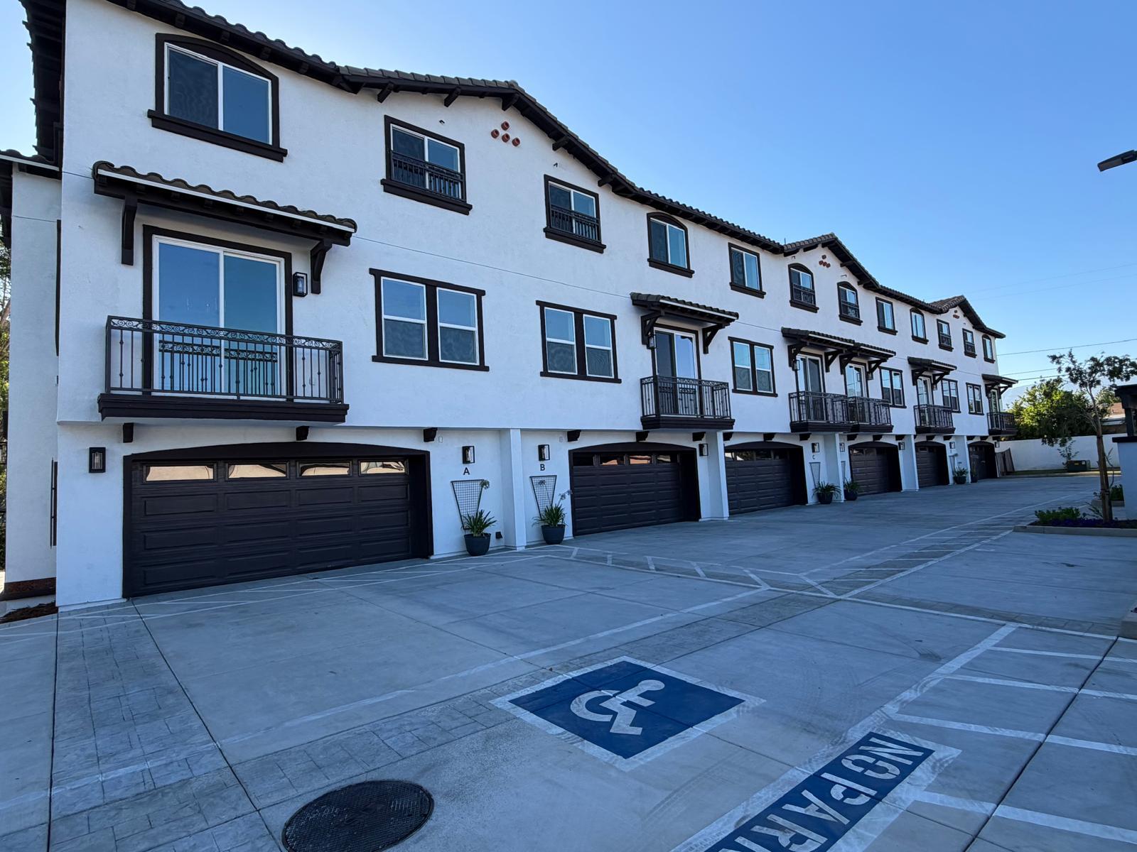 1444 W Stoneridge Ct, Ontario, CA for Sale
