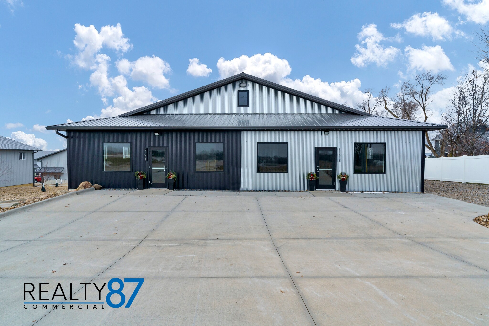 3230 Center Point Rd, Robins, IA for Sale