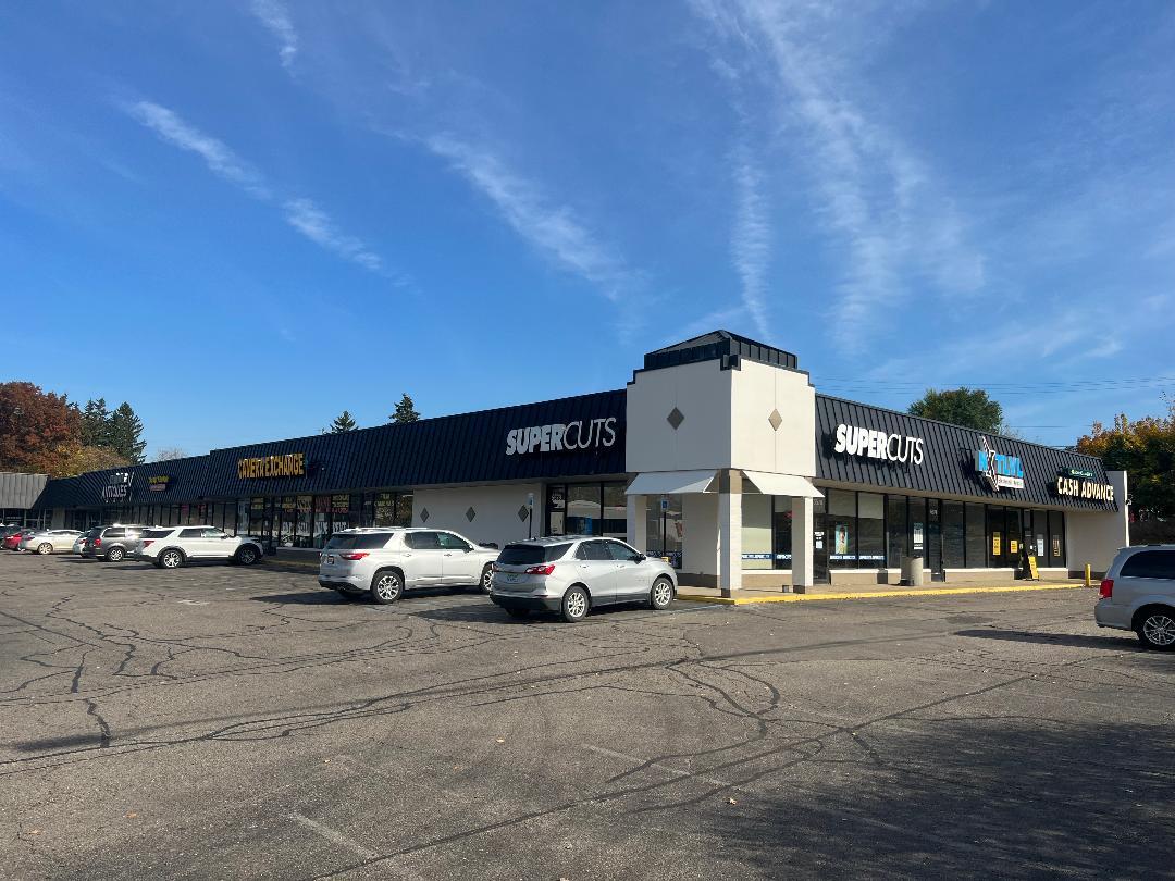 5570-5640 Dixie Hwy, Waterford, MI for Rent