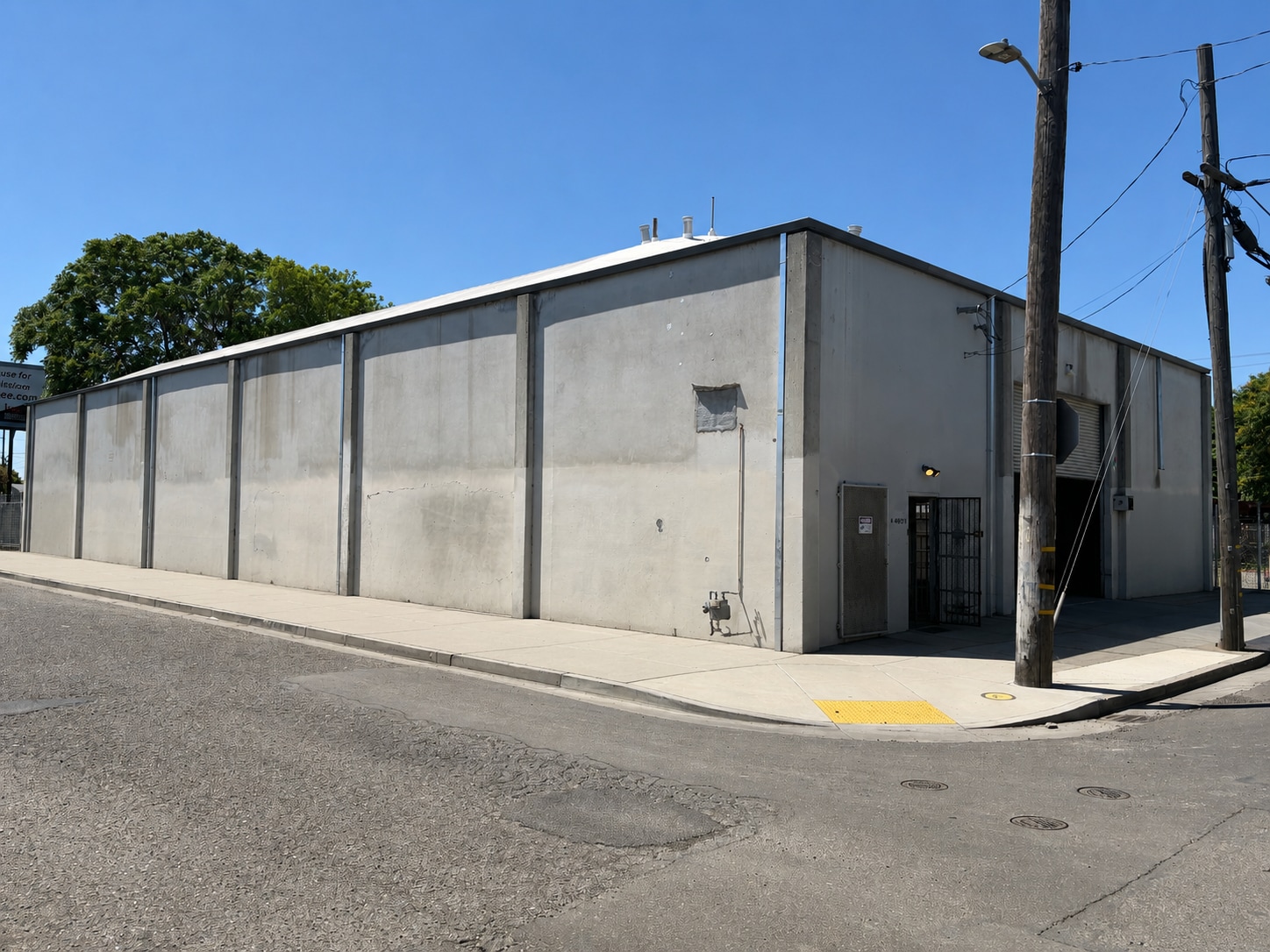 2 W Worth St, Stockton, CA for Rent