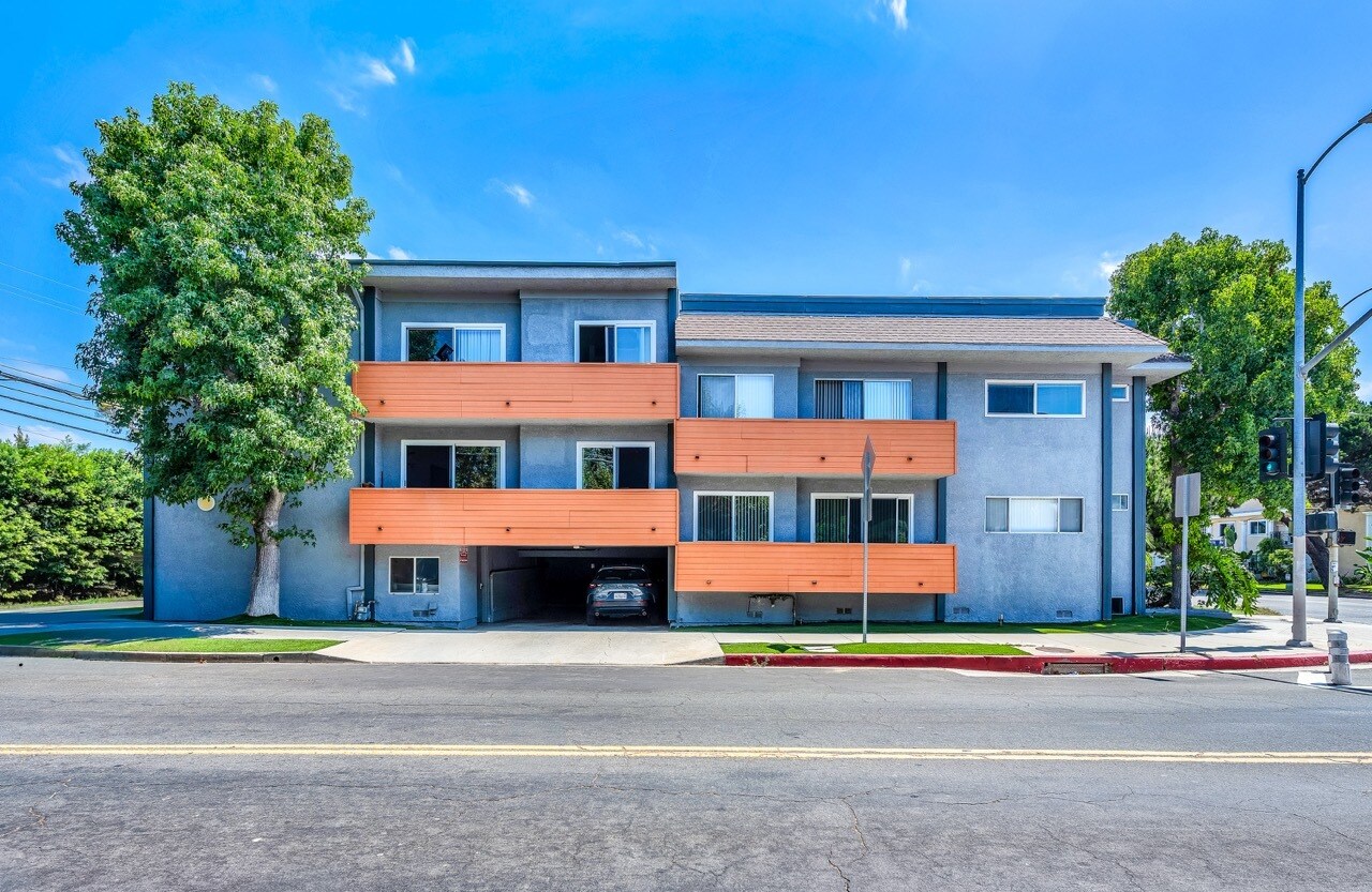 11825 National Blvd, Los Angeles, CA for Sale