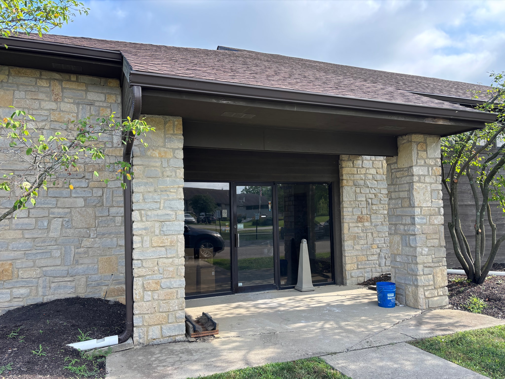 6246-6254 Corporate Center Dr, Dublin, OH for Rent