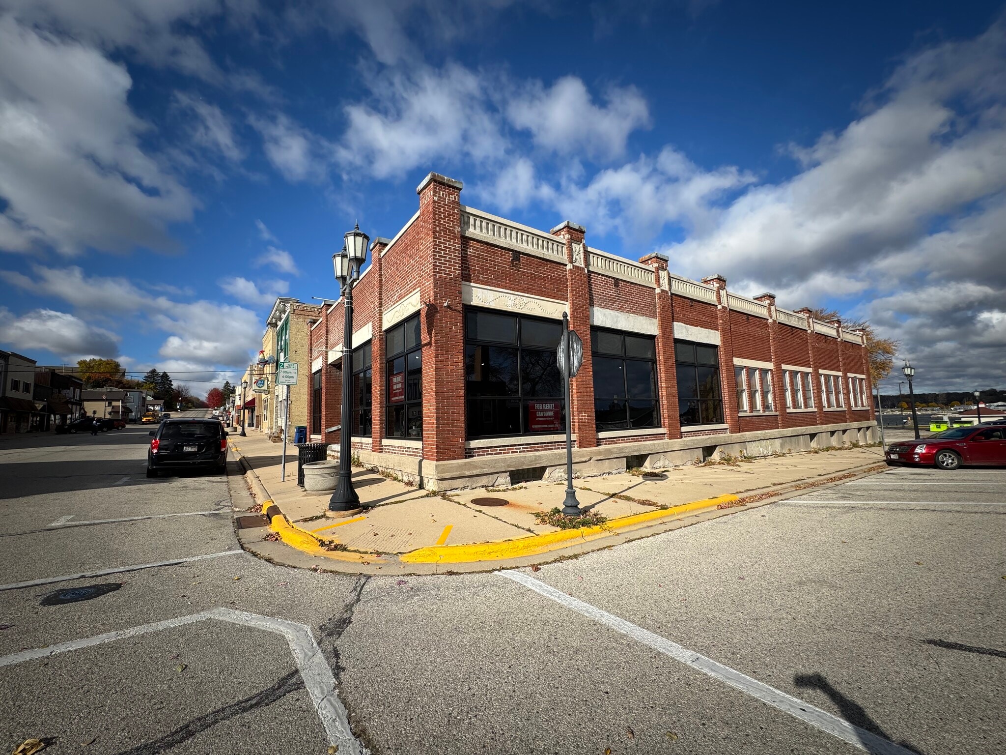 203 Ellis St, Kewaunee, WI for Sale