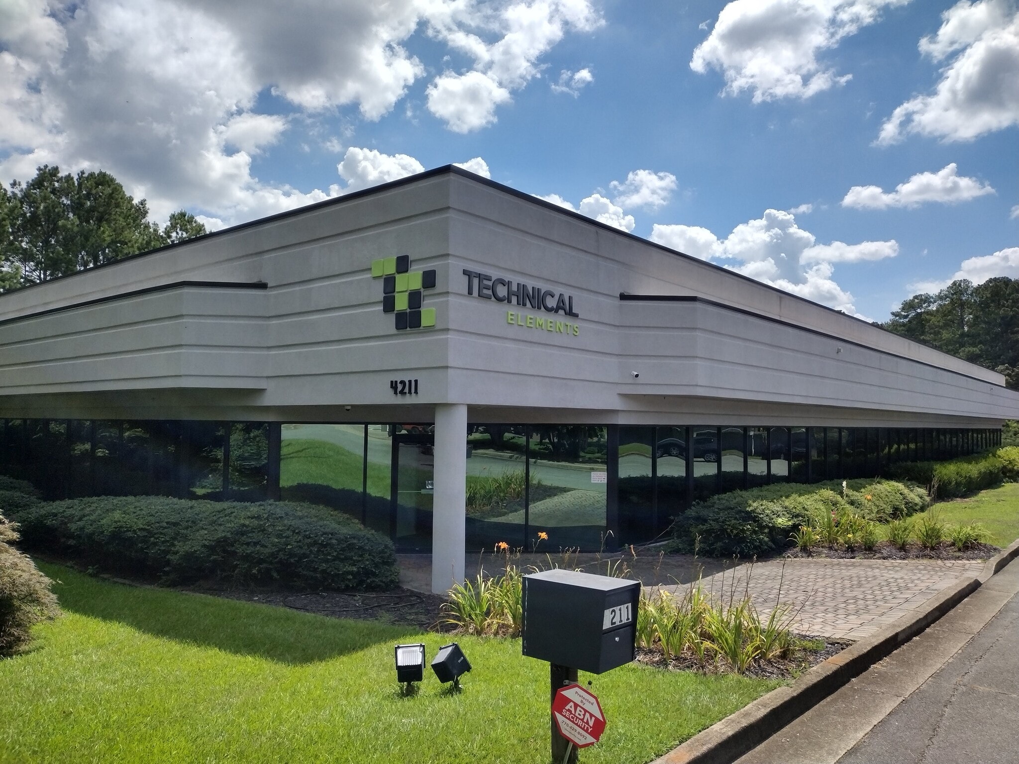 4211 Jvl Industrial Park Dr, Marietta, GA for Rent
