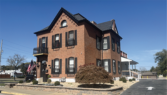 424 Jefferson St, Saint Charles, MO for Sale