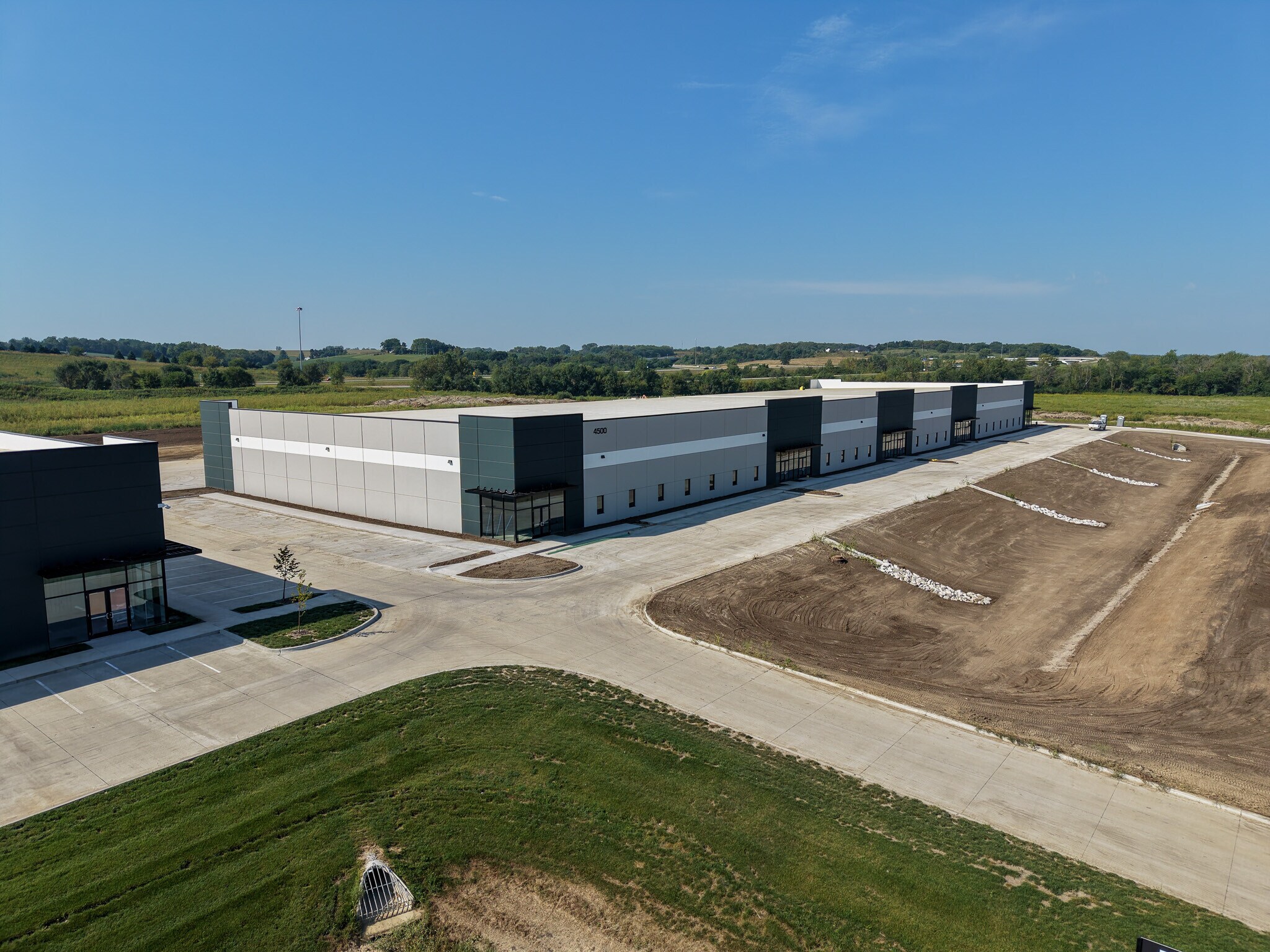 4500 SE Army Post Rd, West Des Moines, IA for Rent