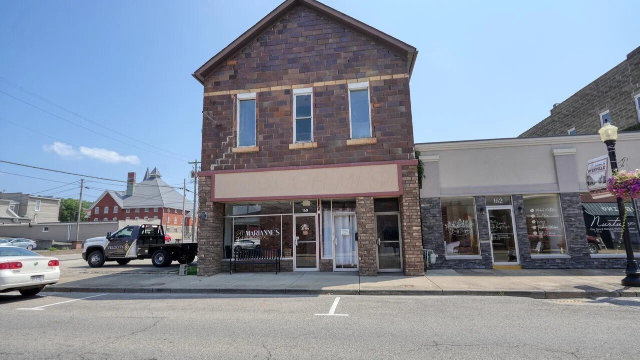 160 S 2nd St, Byesville, OH for Sale